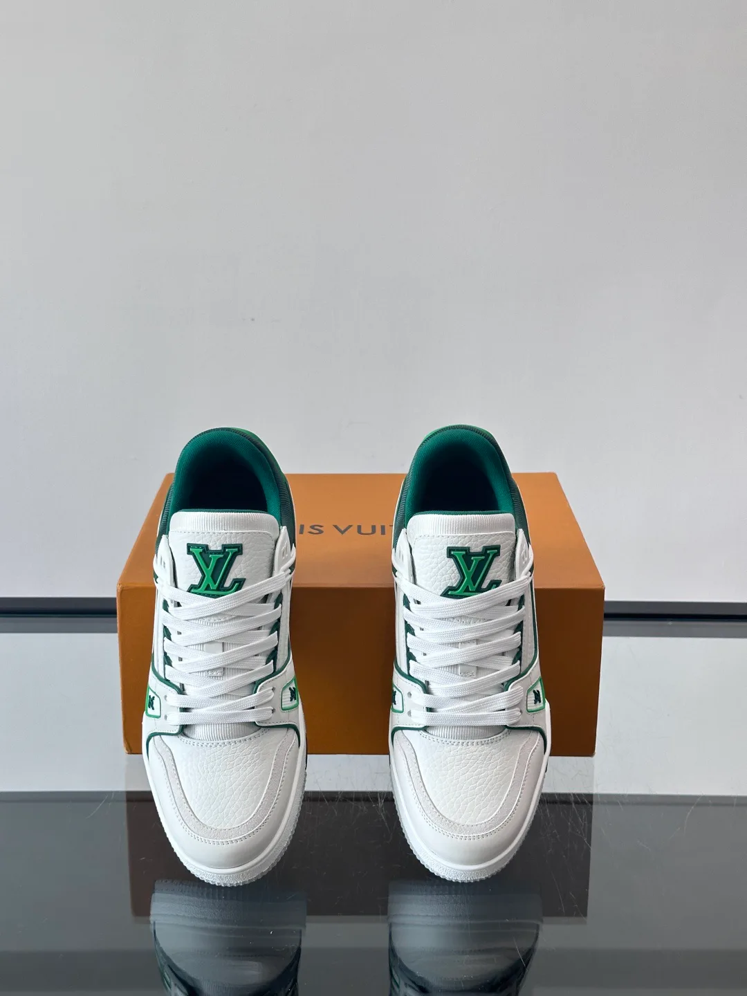 Кроссовки Женские Louis Vuitton 211874