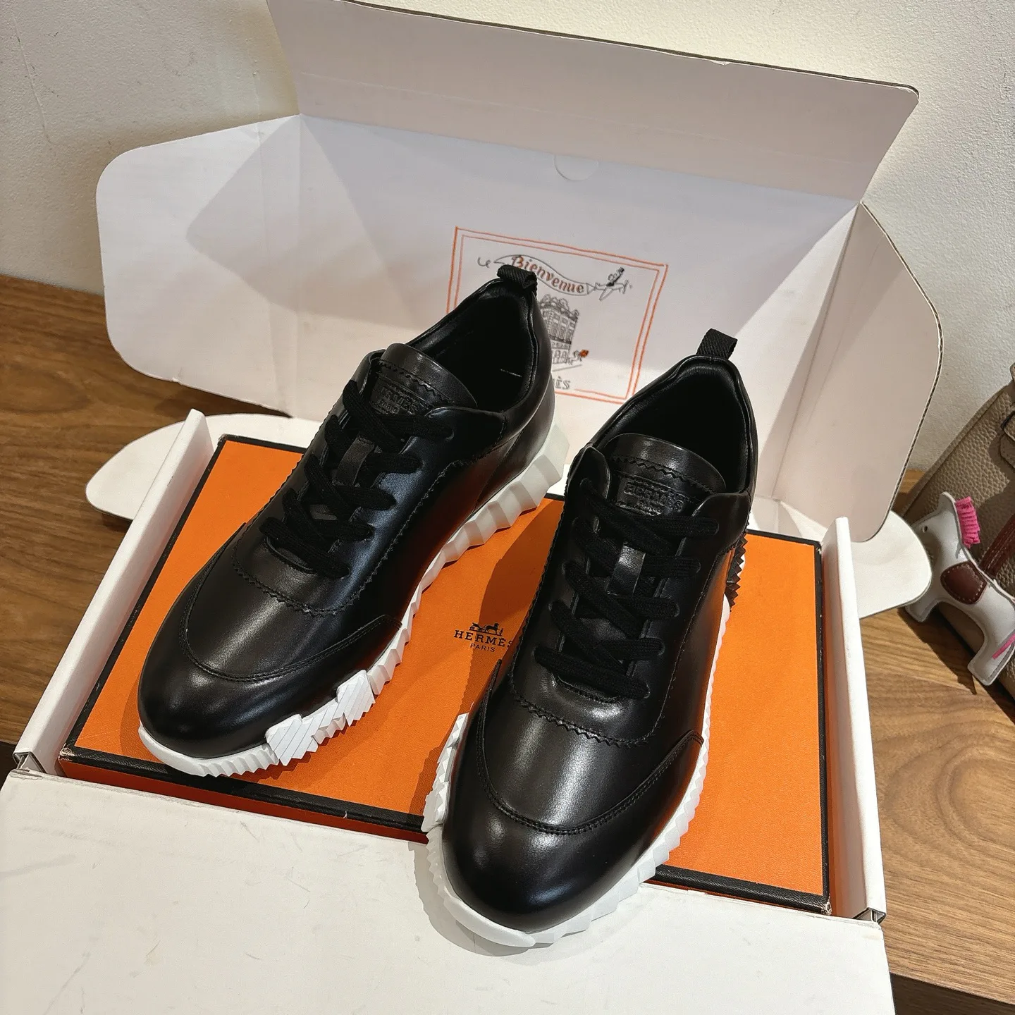 Кроссовки Женские Hermes 18729717