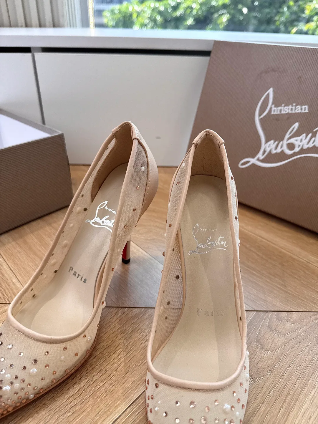 Туфли Женские Christian Louboutin 17480780