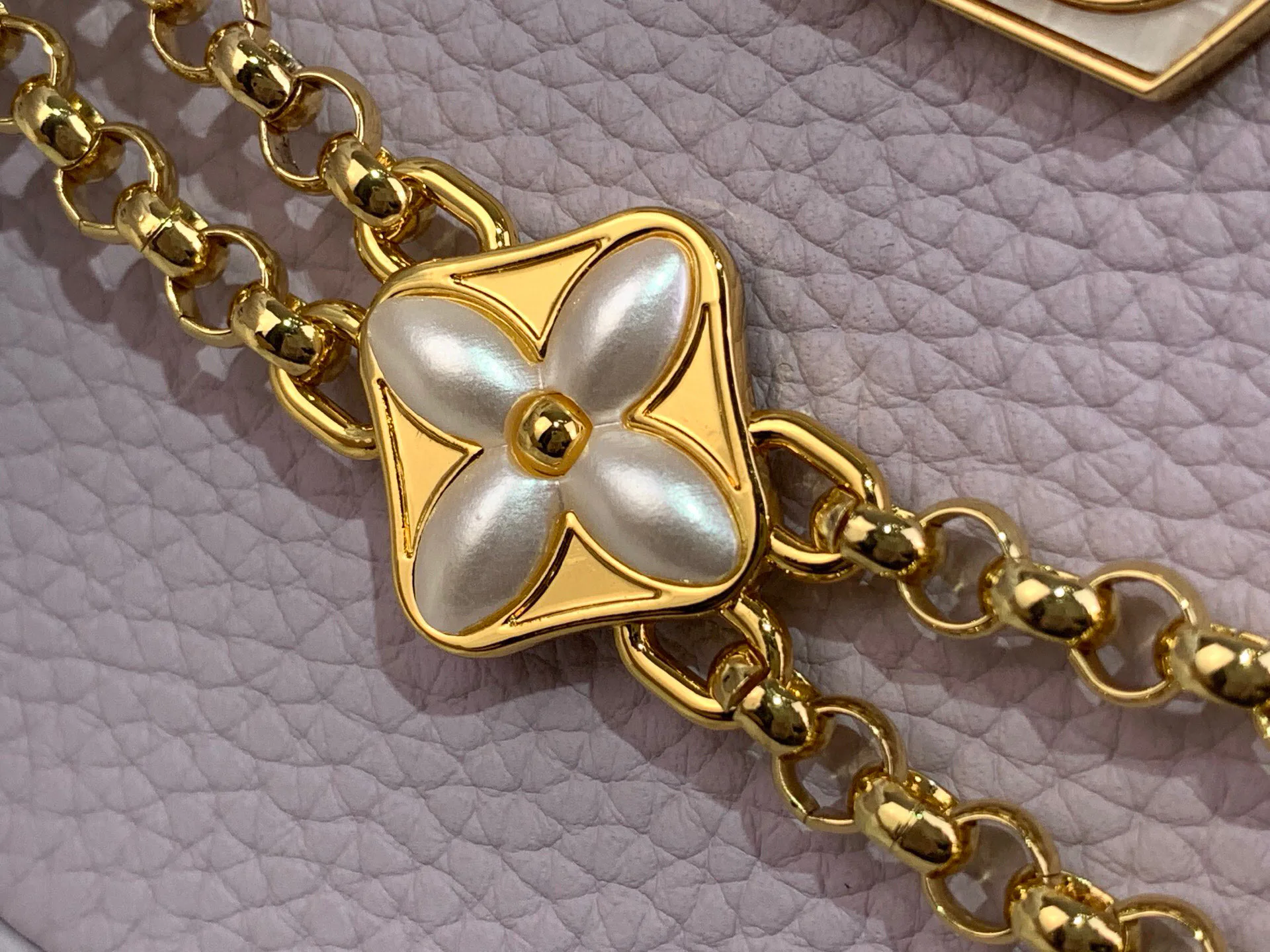 Сумки На Ремне Женские Louis Vuitton 111927