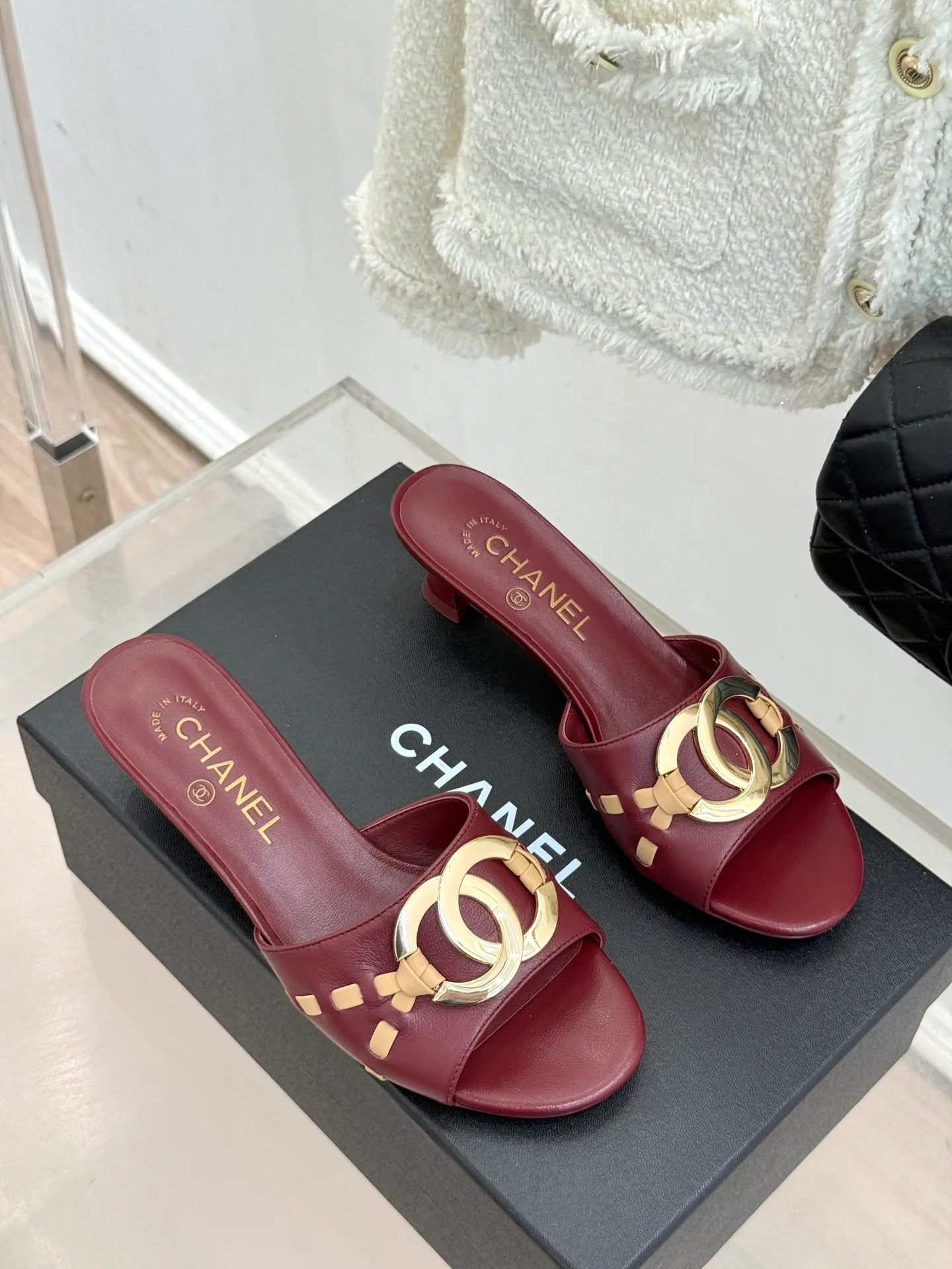 Босоножки Женские Chanel 17025705