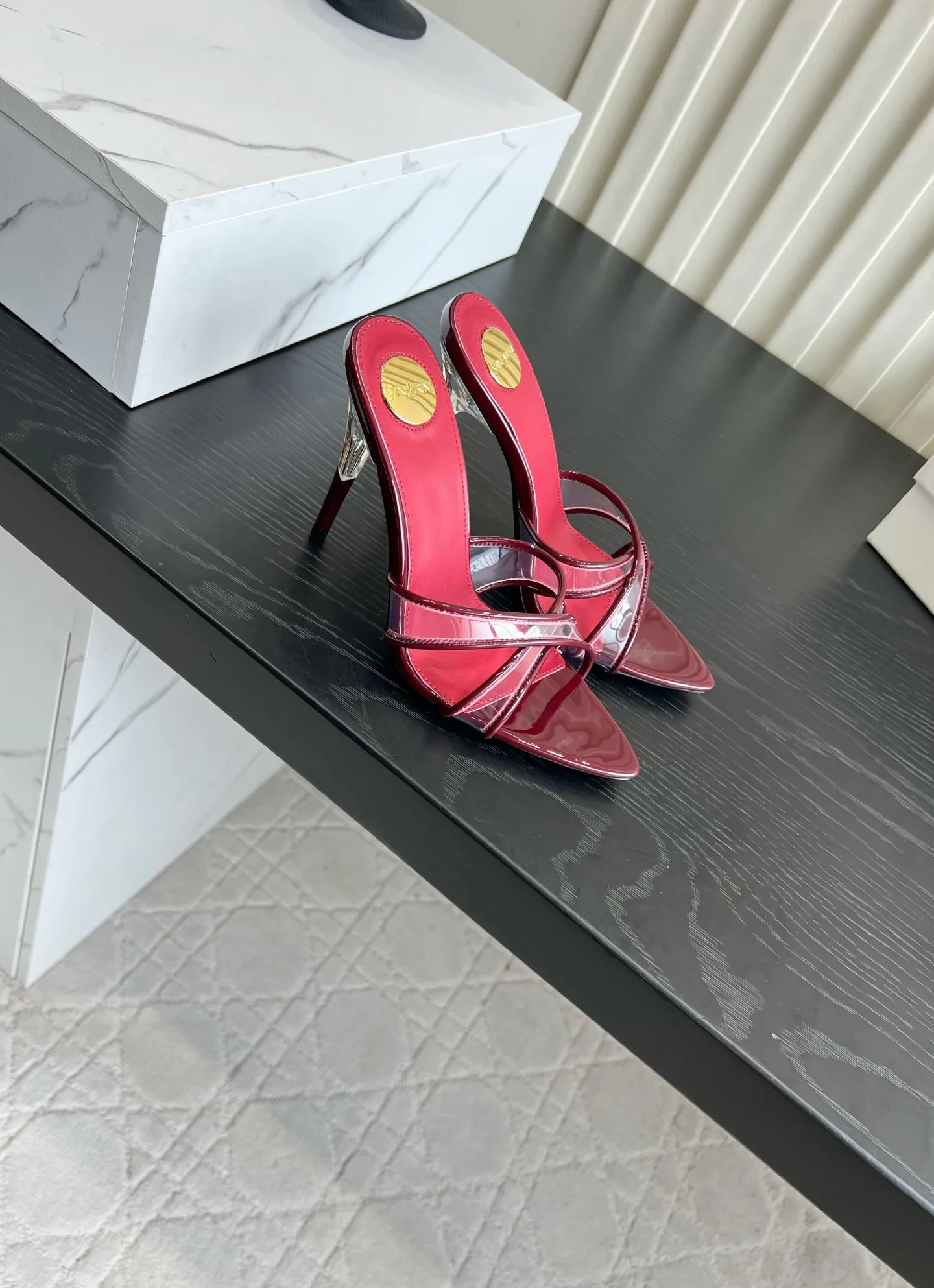 Босоножки Женские Saint Laurent 18614253