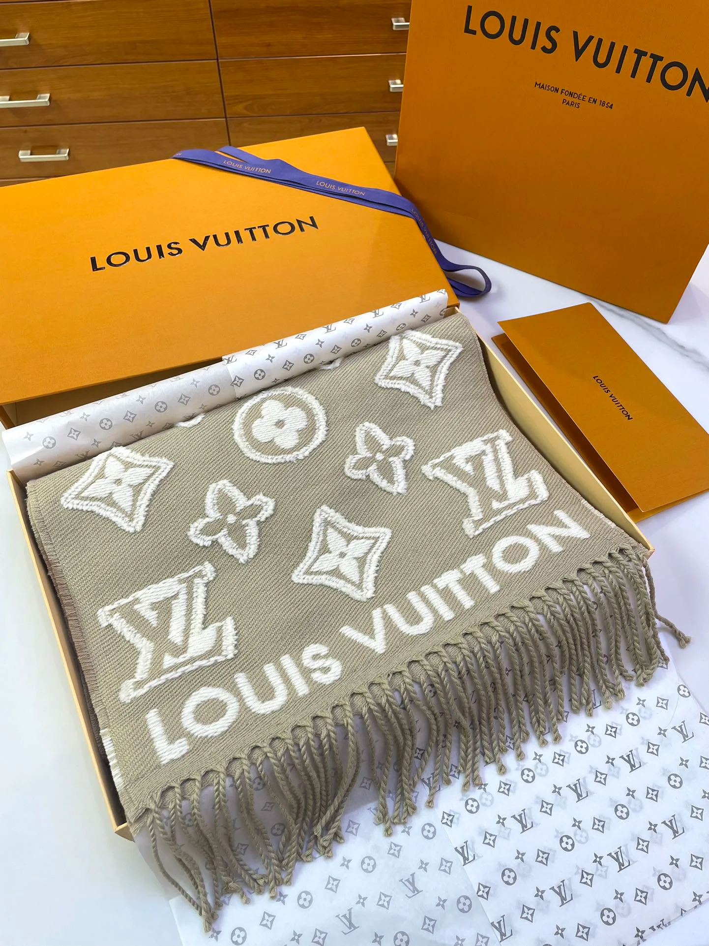 Шарфы Louis Vuitton 15309