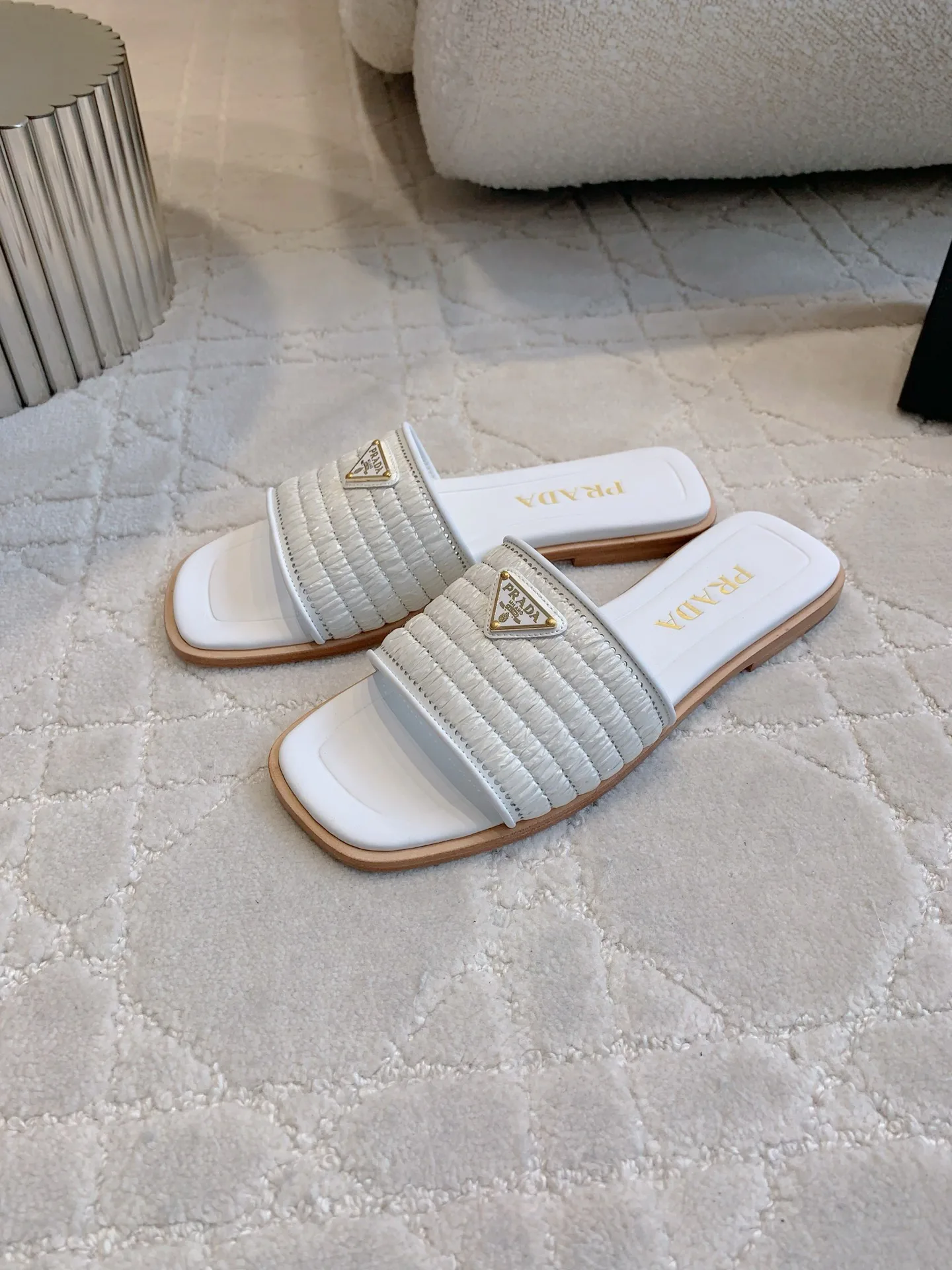 Шлепанцы Женские Prada 32441