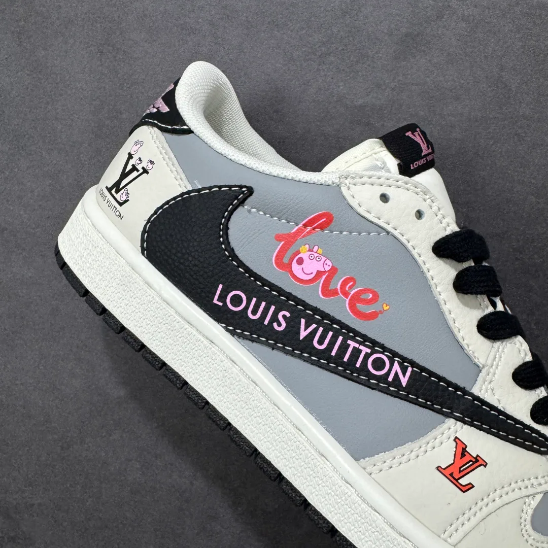 Кроссовки Женские Air Jordan 810754