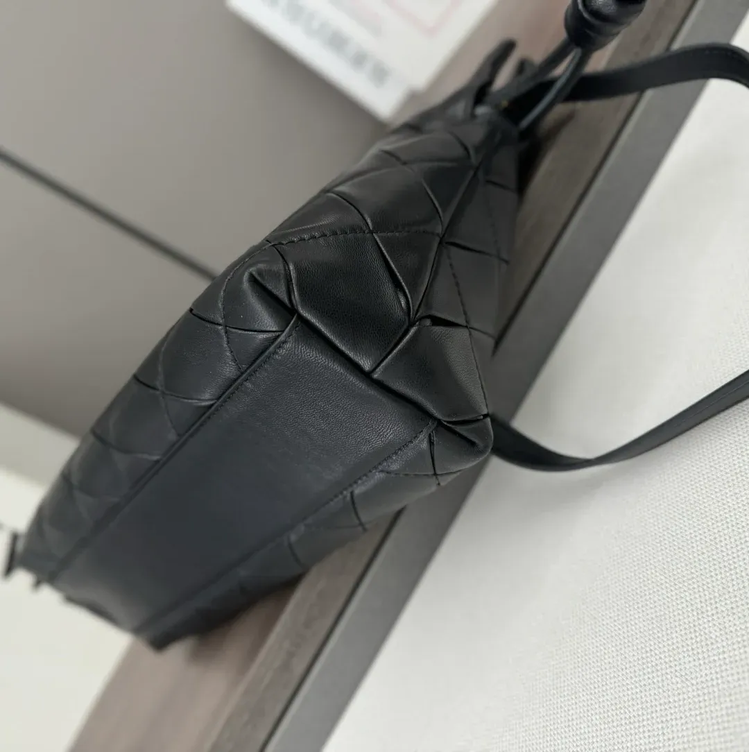 Клатчи Женские Loewe 617181