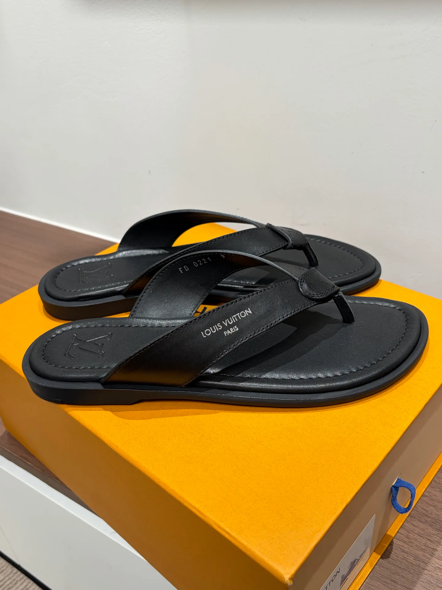 Шлепанцы Мужские Louis Vuitton 12826618