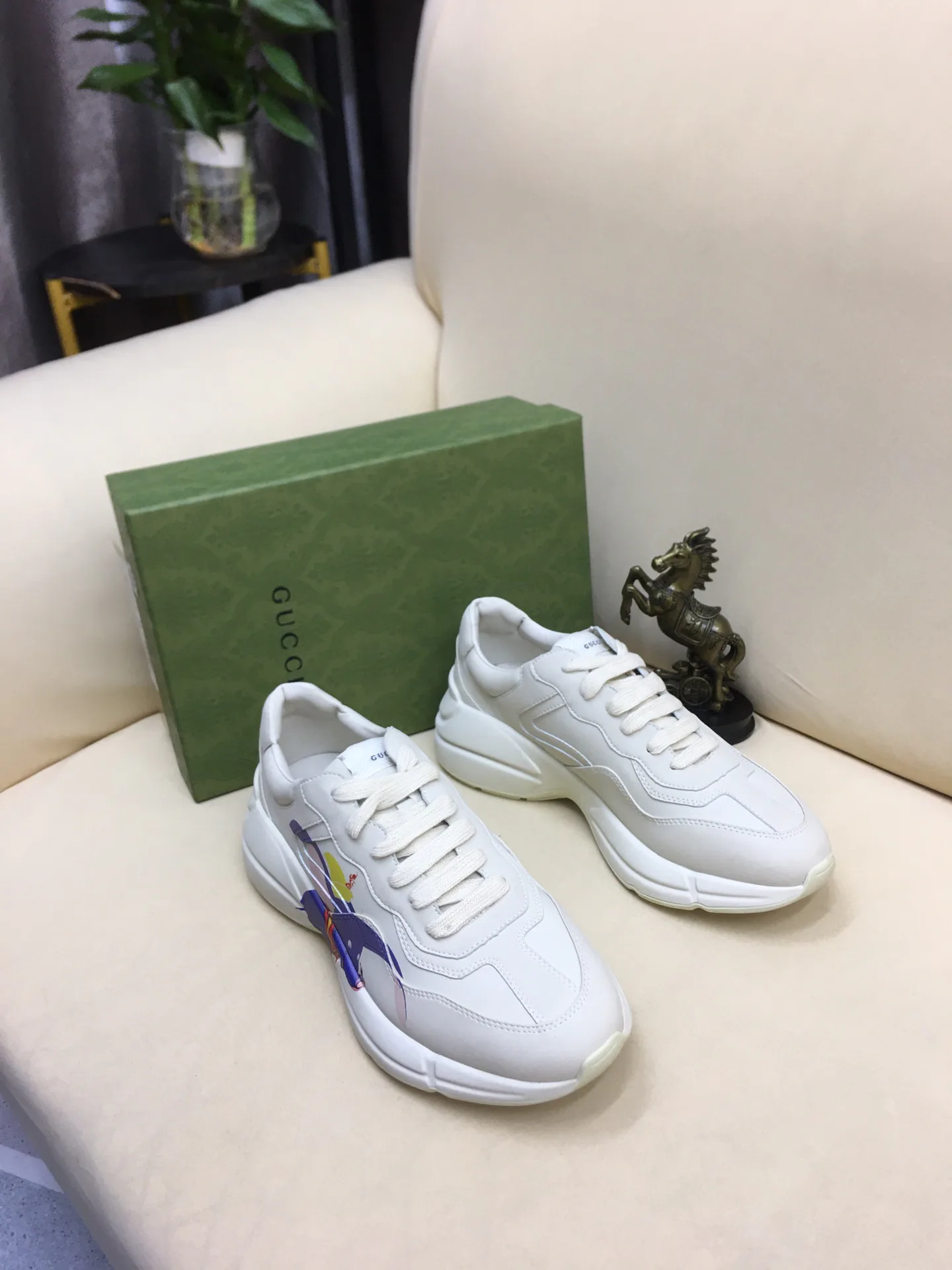 Кроссовки Женские Gucci 5120038