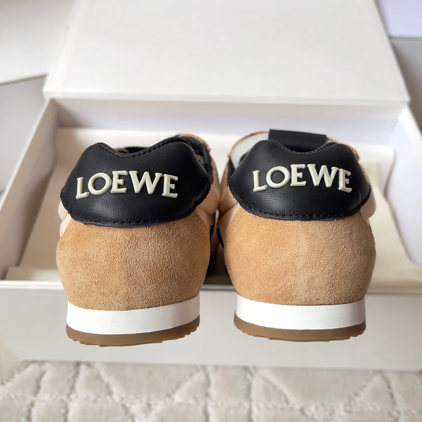 Кроссовки Женские Loewe 18781780