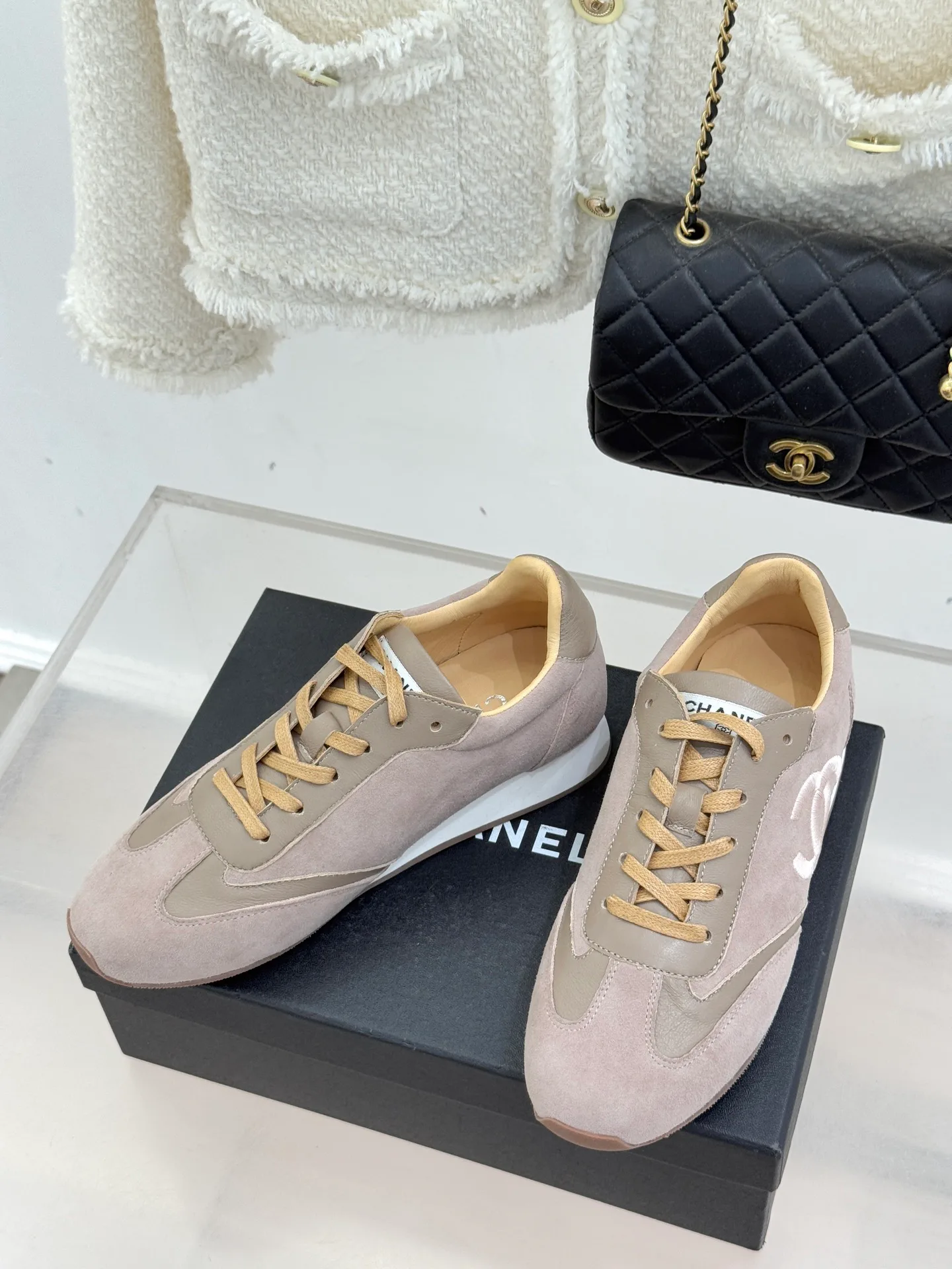 Кроссовки Женские Chanel 5605745