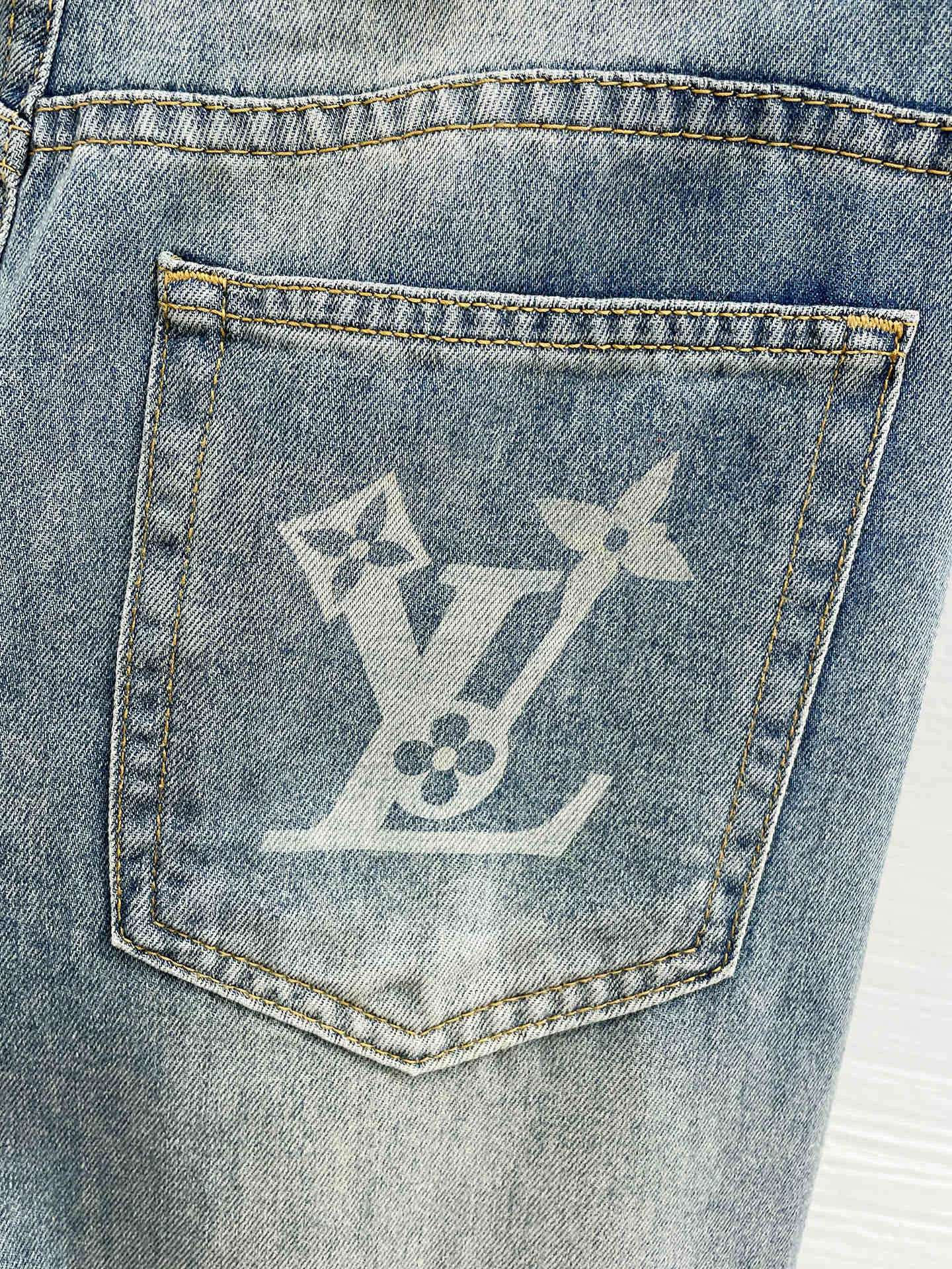 Джинсы Мужские Louis Vuitton 18543036