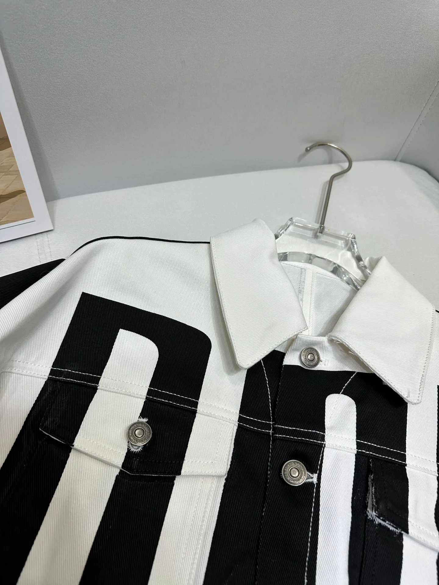 Куртки Женские Christian Dior Куртки Женские Christian Dior