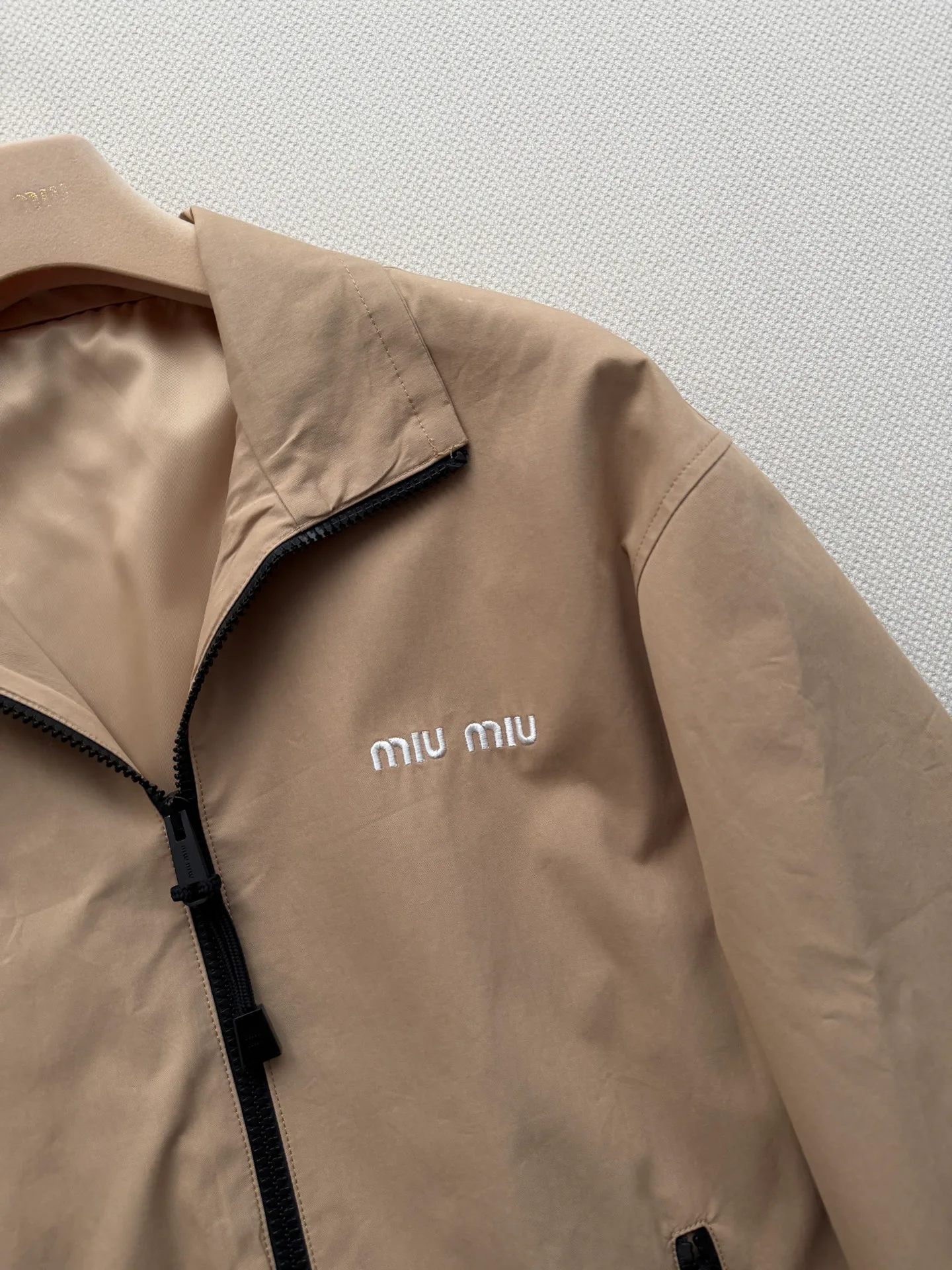 Куртки И Пуховики Женские Miu Miu 19309510