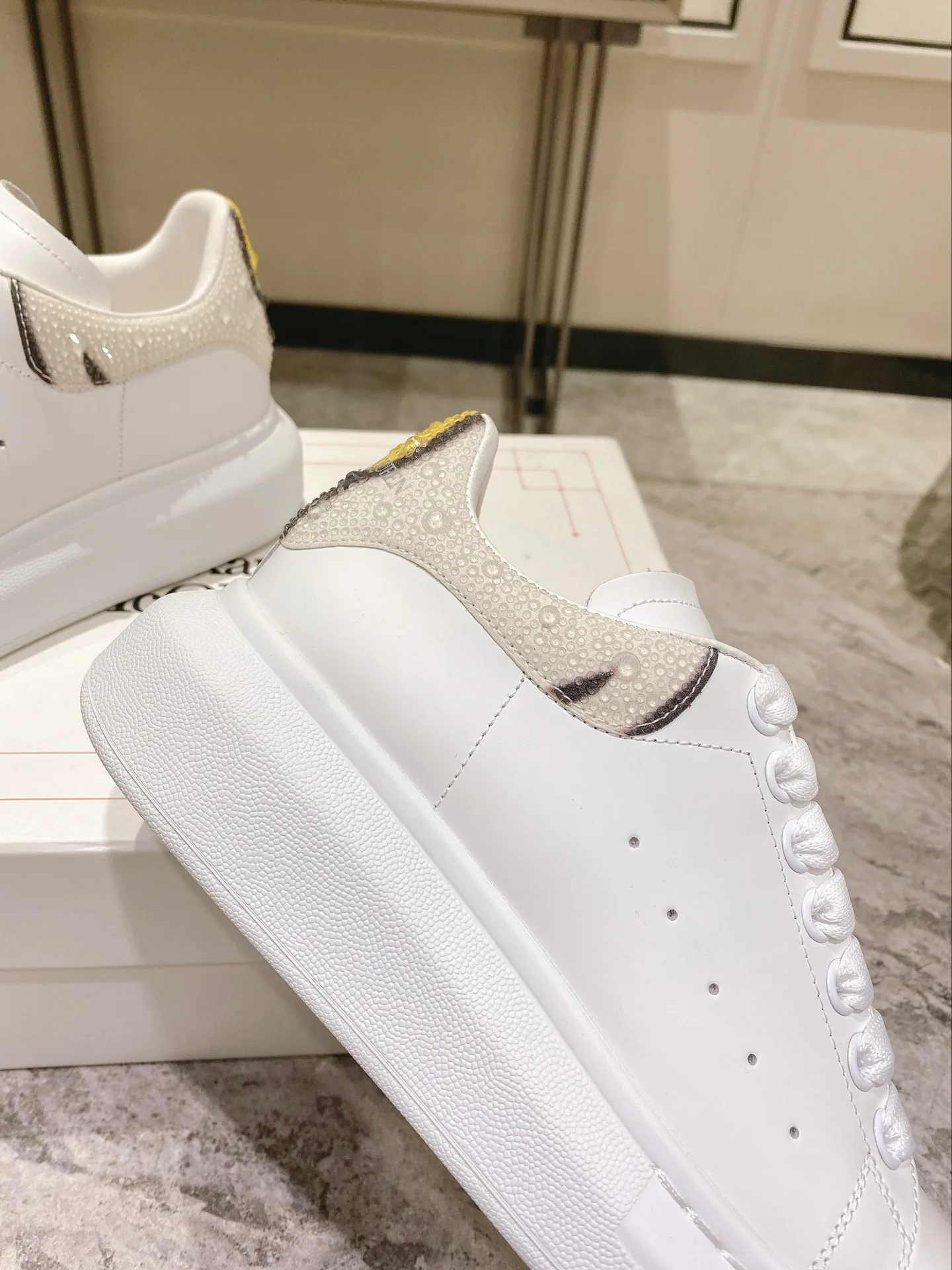 Кроссовки Женские Alexander Mcqueen 3446200