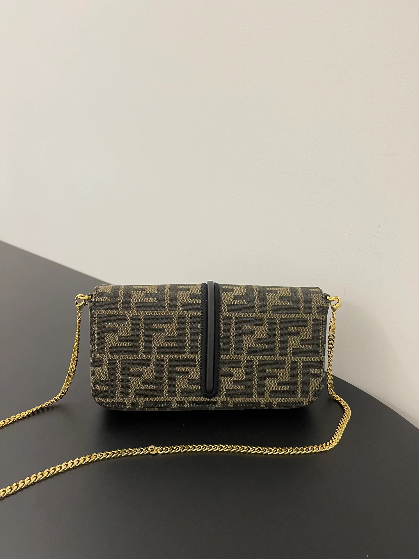 Классические Сумки Женские Fendi 13234531