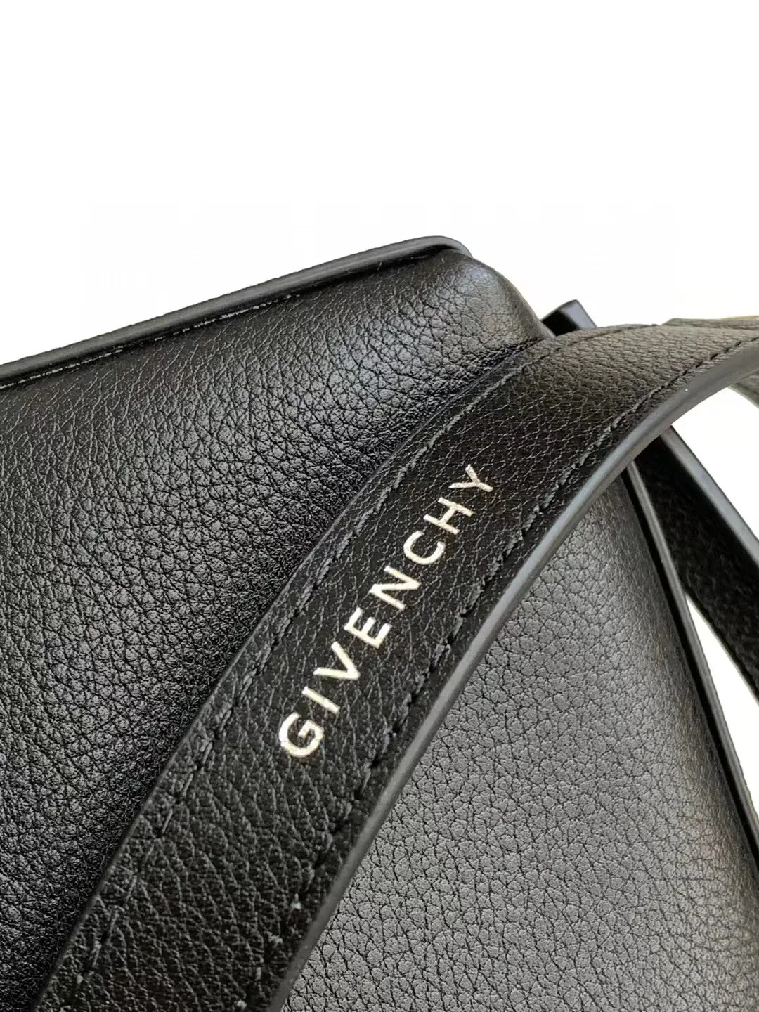 Сумки На Ремне Женские Givenchy 445238
