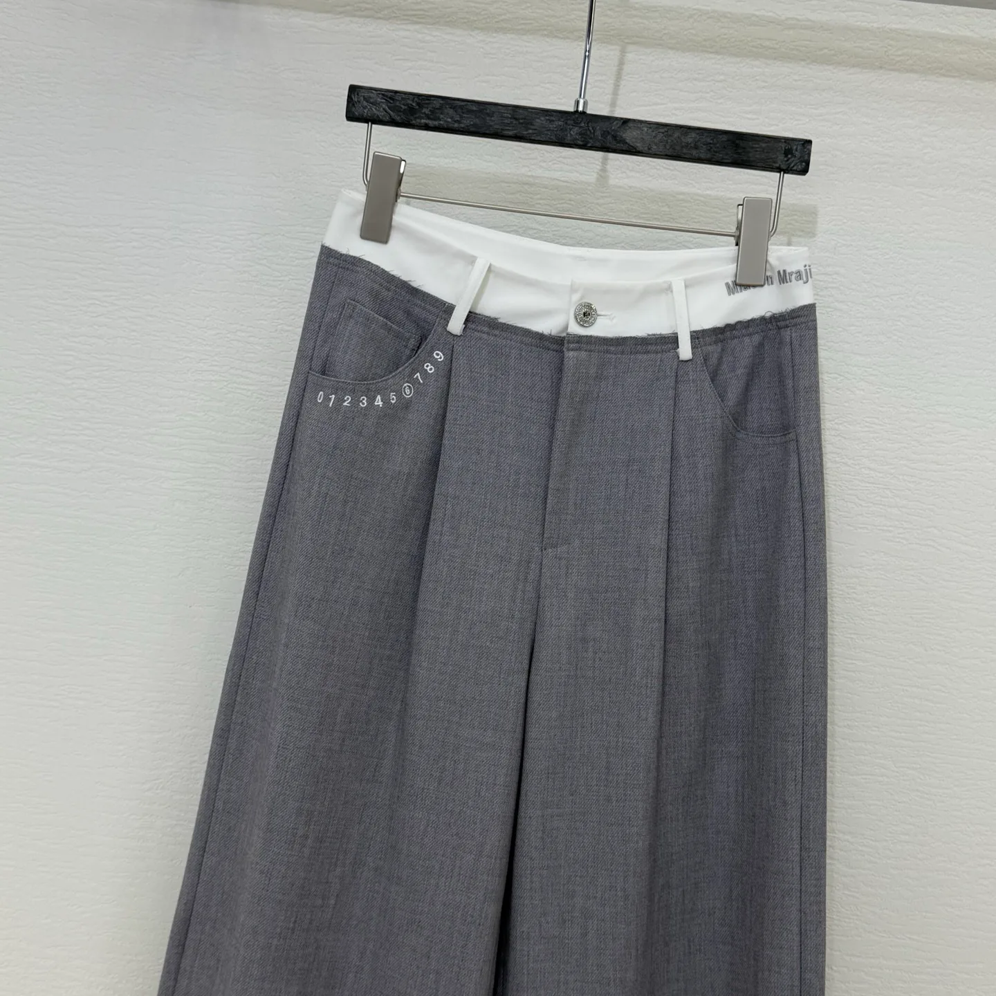 Брюки Женские Maison Margiela 11417173