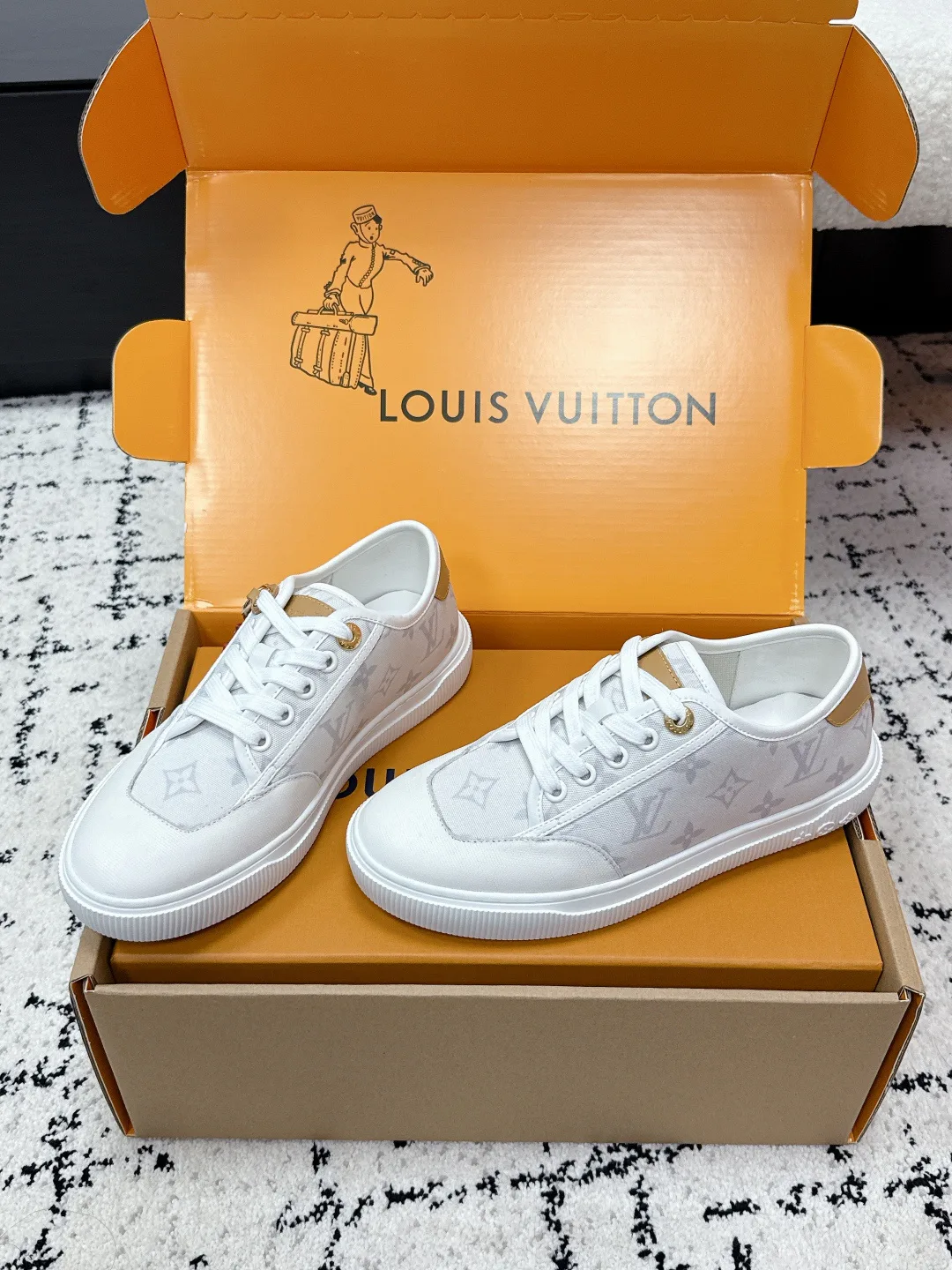 Кеды Женские Louis Vuitton 2471143