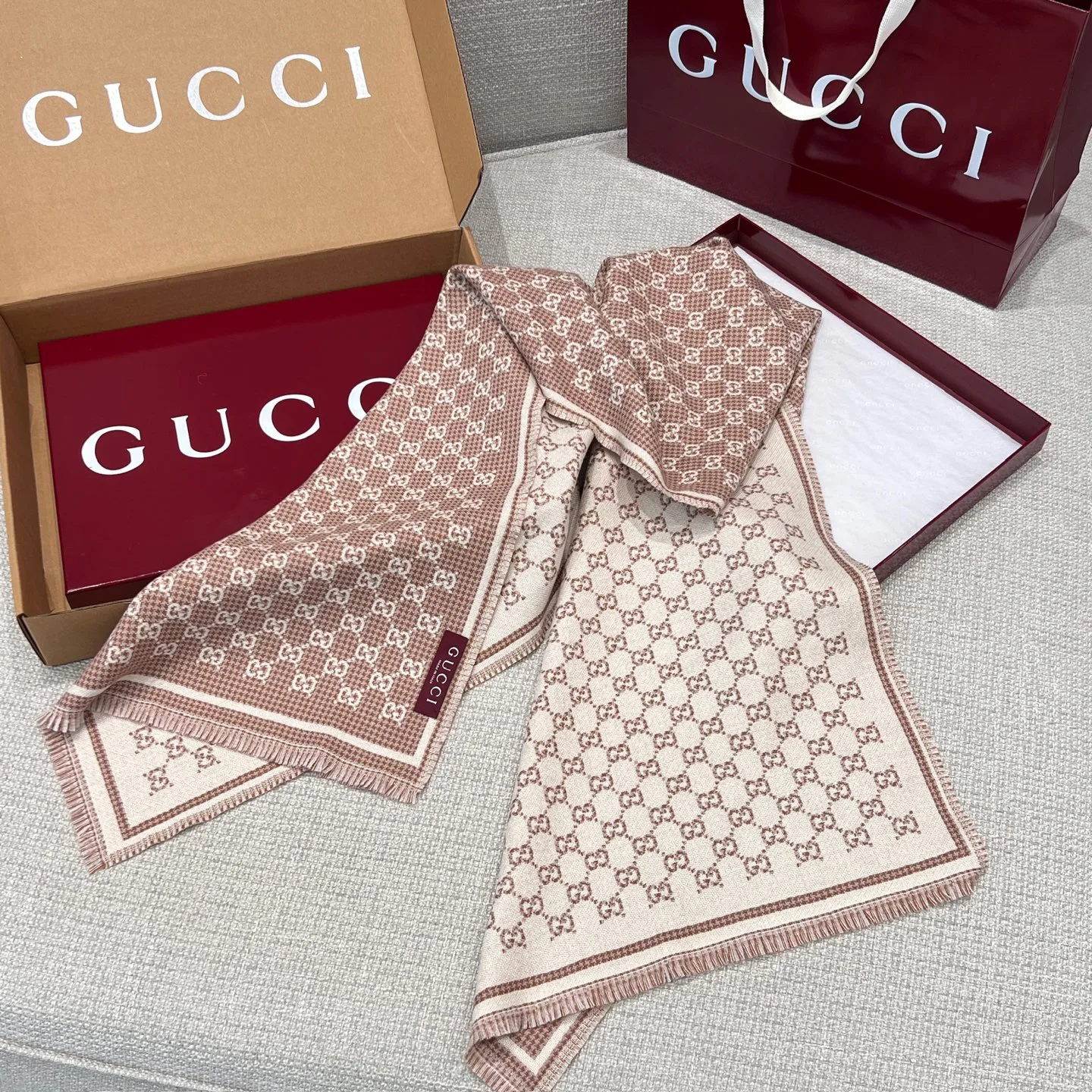 Шарфы Gucci 17992011