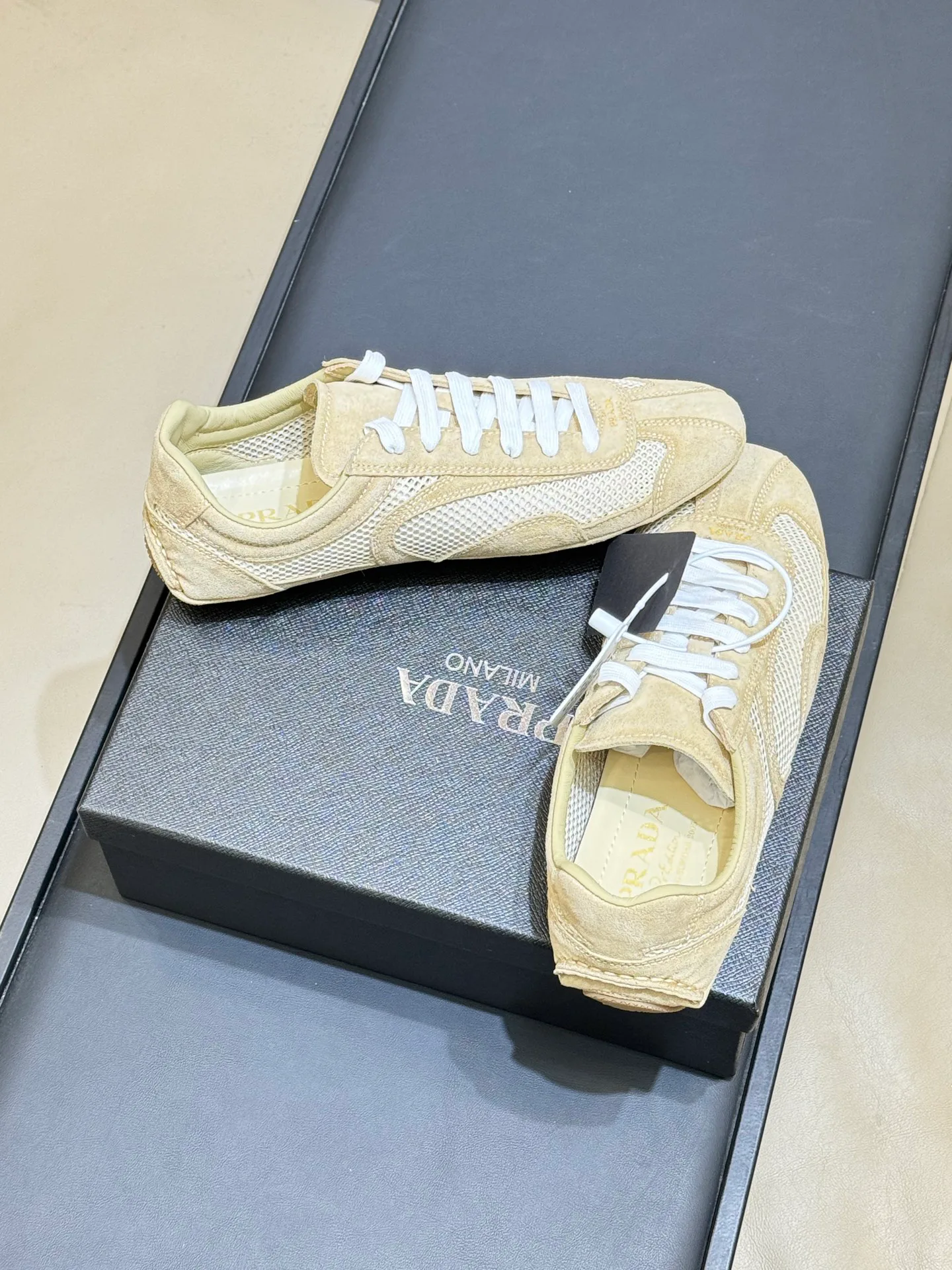 Кроссовки Женские Prada 11258581