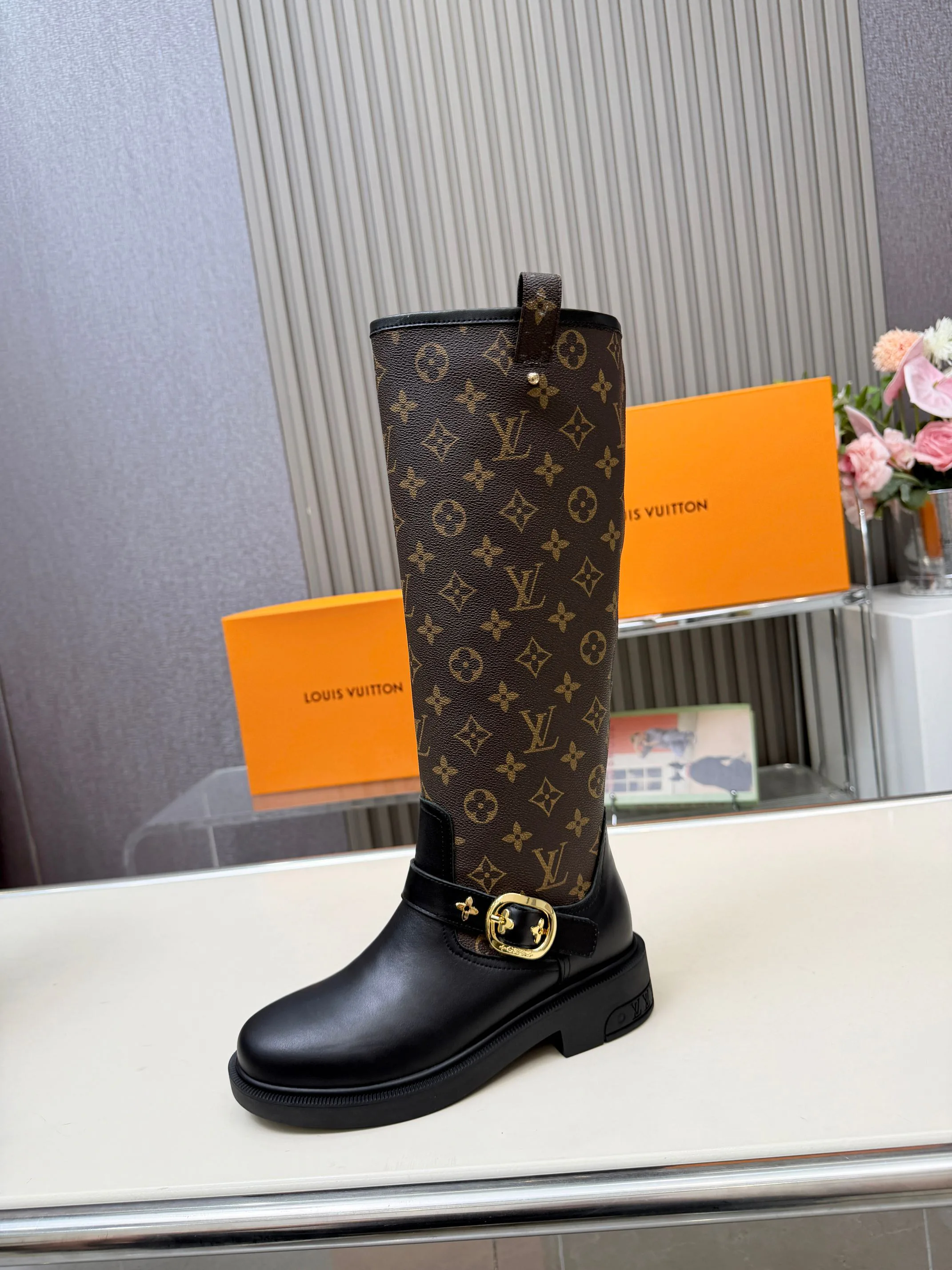 Ботинки Женские Louis Vuitton 18279807