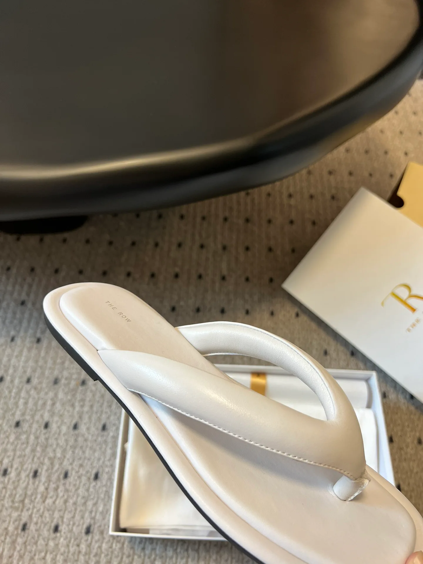 Шлепанцы Женские The Row 16641