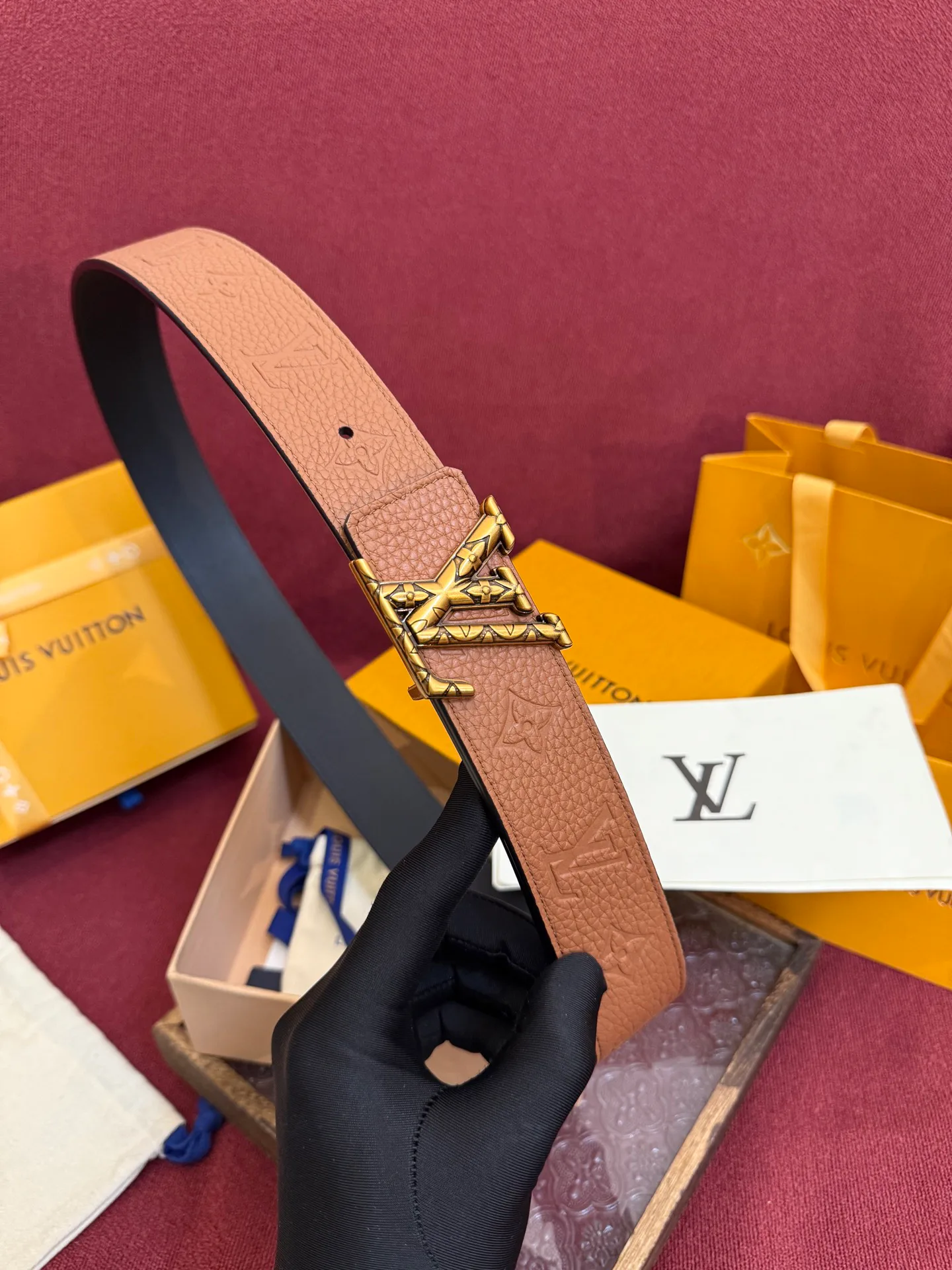Ремни Louis Vuitton 1430173