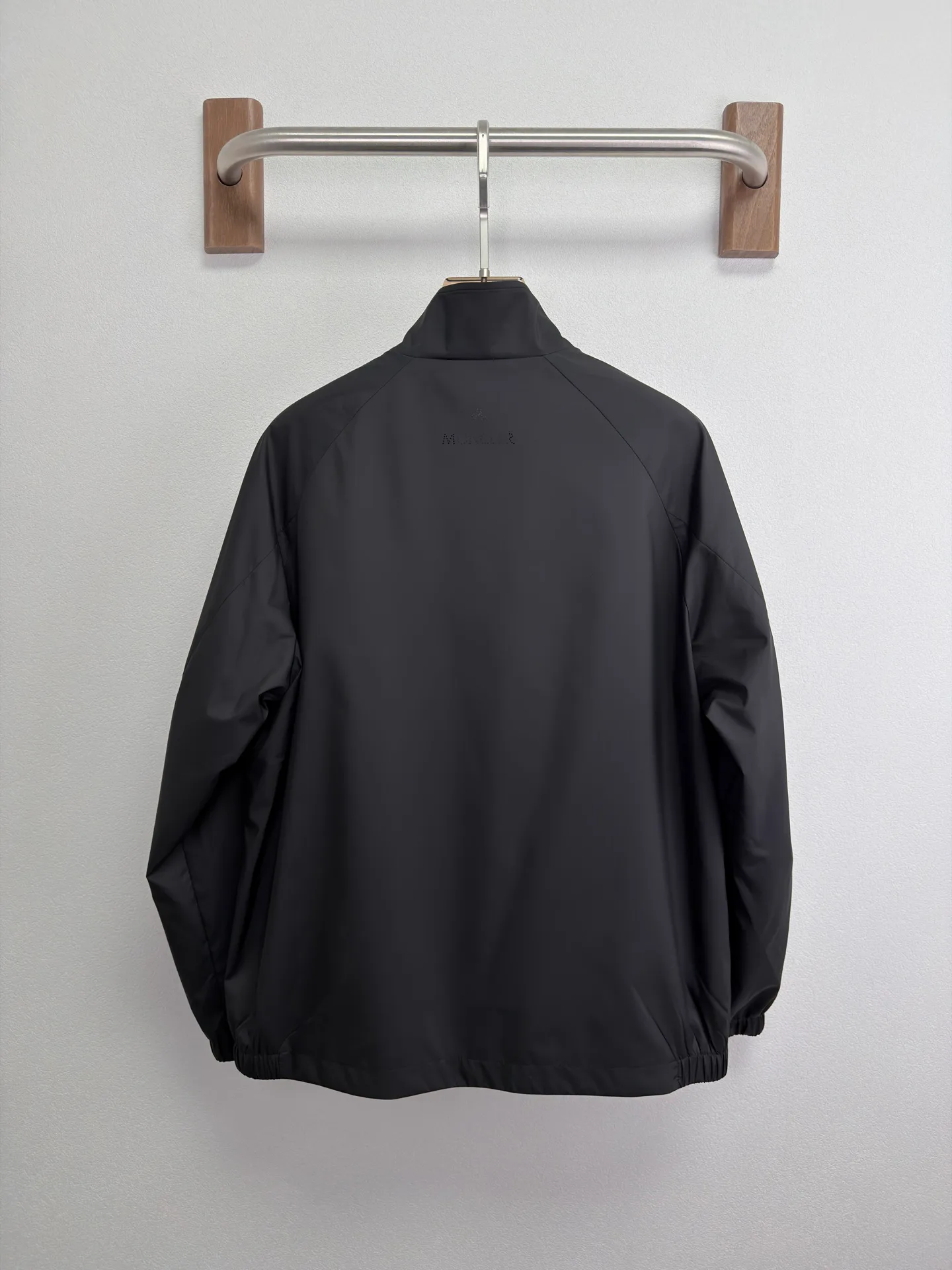 Куртки И Пуховики Мужские Moncler 11602555