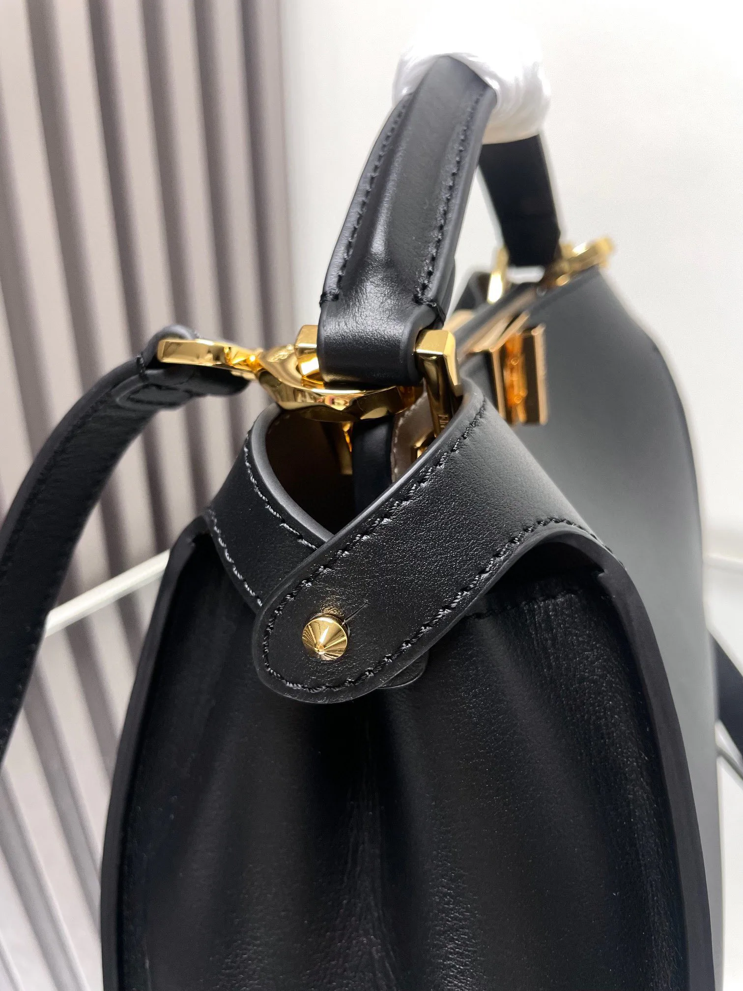 Классические Сумки Женские Fendi 10644803