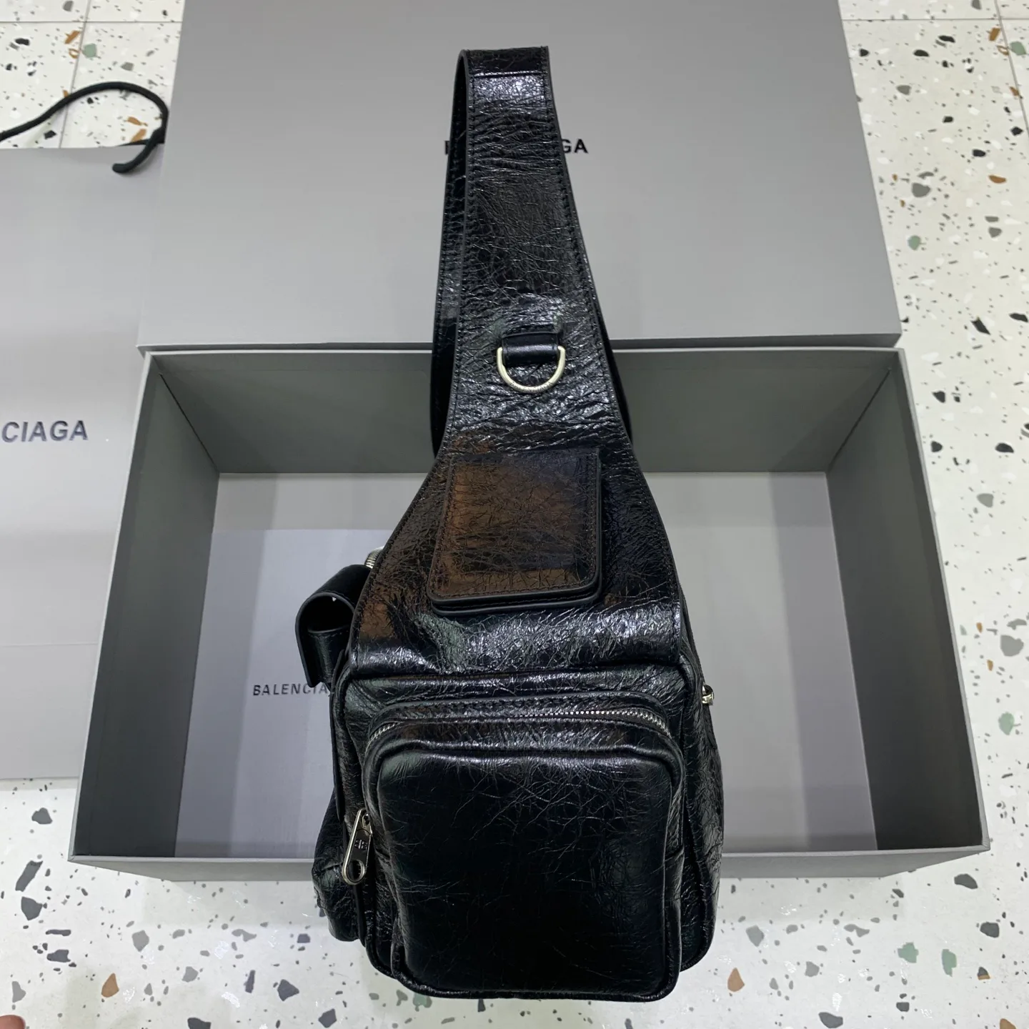 Сумки На Ремне Женские Balenciaga 11696686