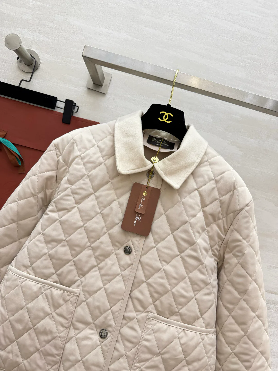 Куртки И Пуховики Женские Loro Piana 18276675