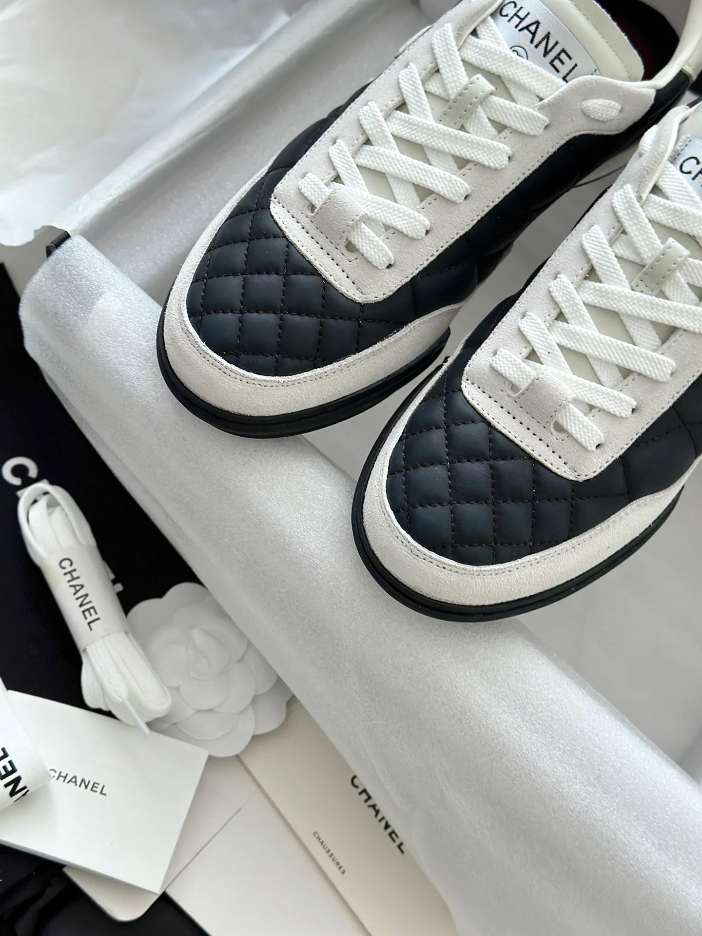 Кроссовки Женские Chanel 18765016