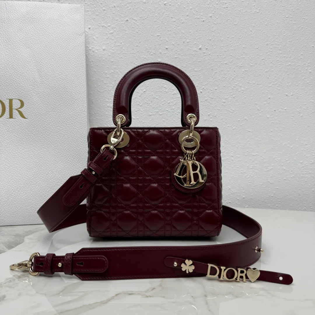 Классические Сумки Женские Christian Dior 18116424