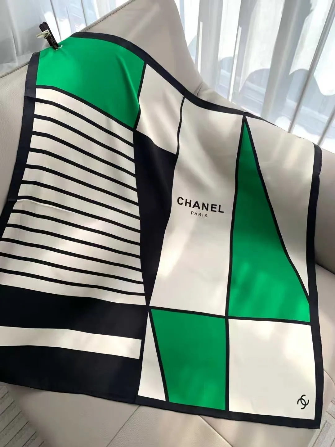 Платки Chanel 18222537