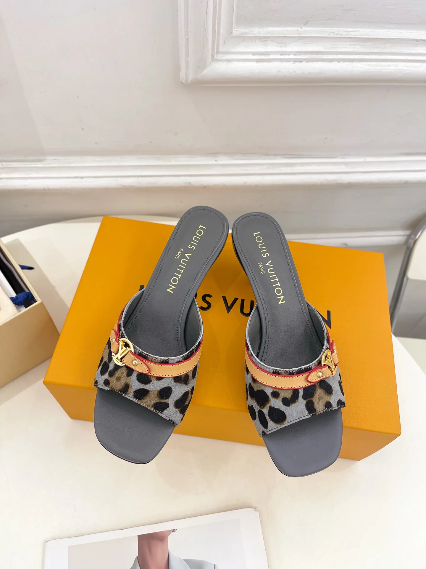 Туфли Женские Louis Vuitton 11458173