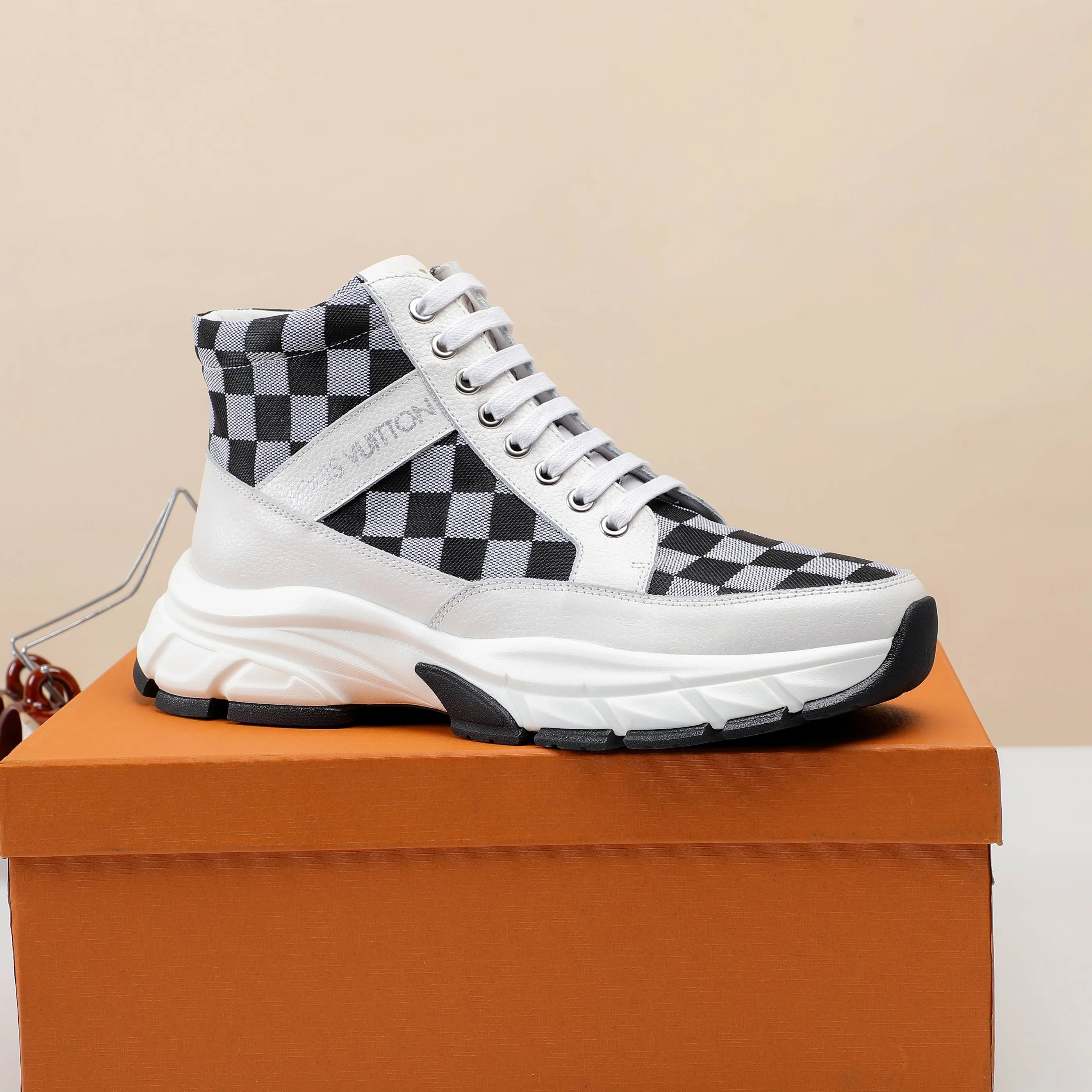 Кроссовки Мужские Louis Vuitton 1062407