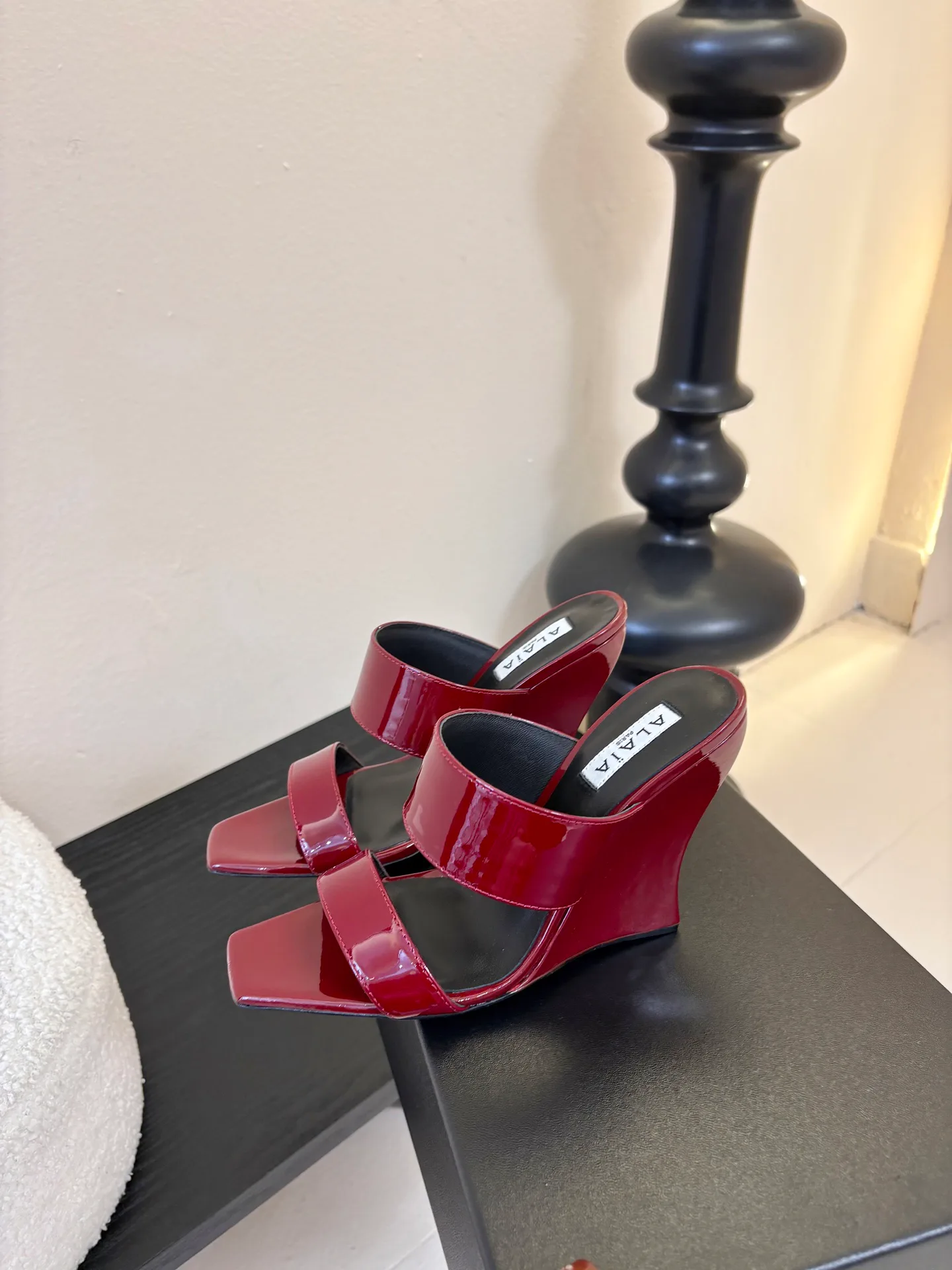 Босоножки Женские Alaia 5084580