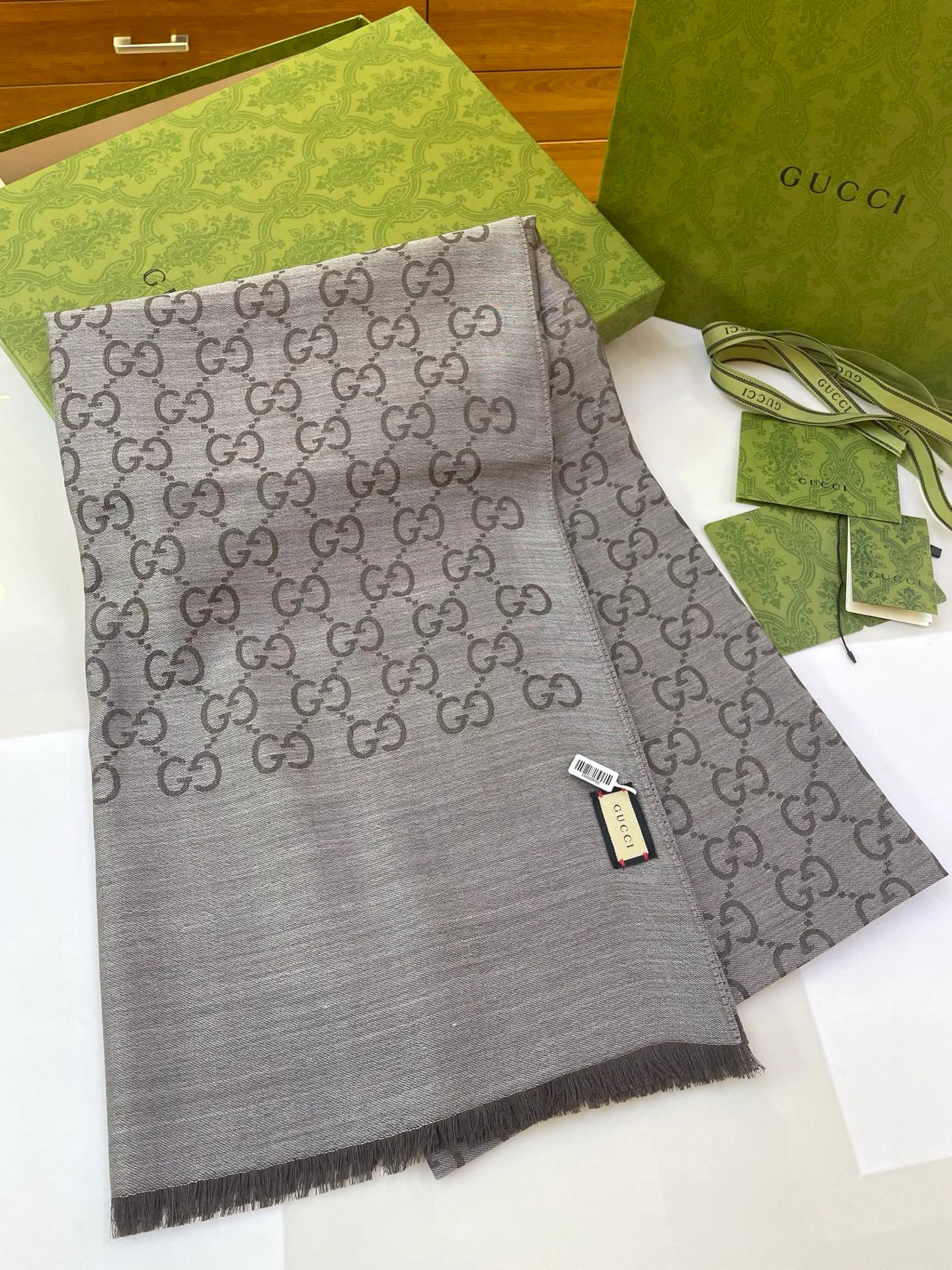 Шарфы Gucci 416812