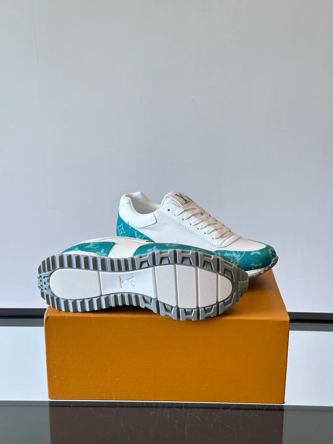 Кроссовки Мужские Louis Vuitton 1142161