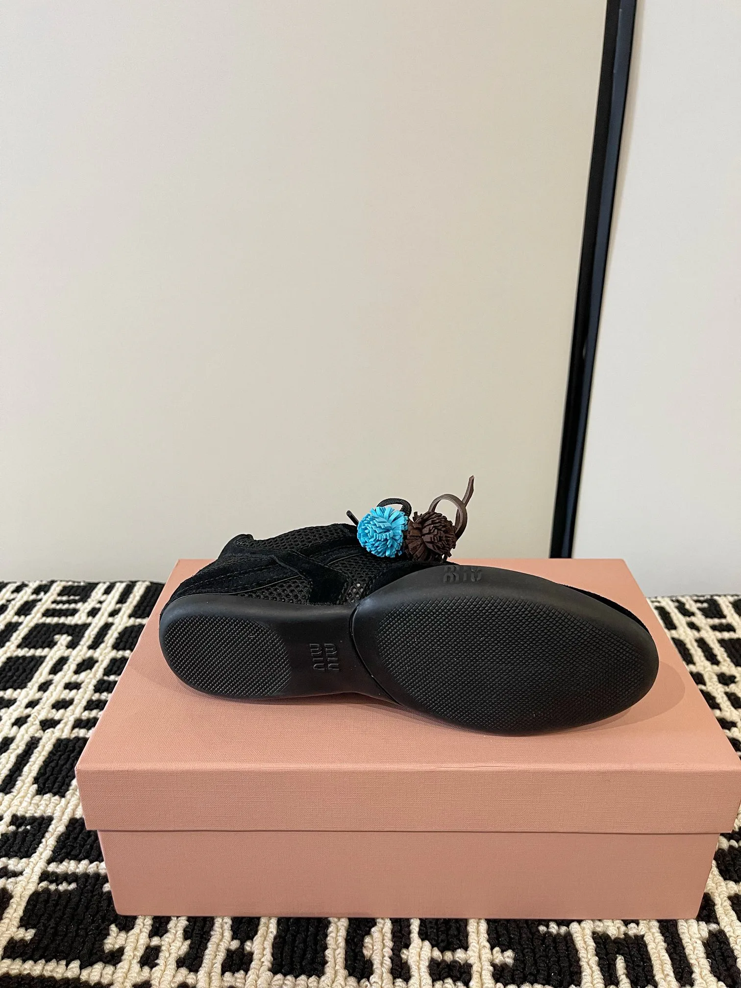 Кроссовки Женские Miu Miu 10991298