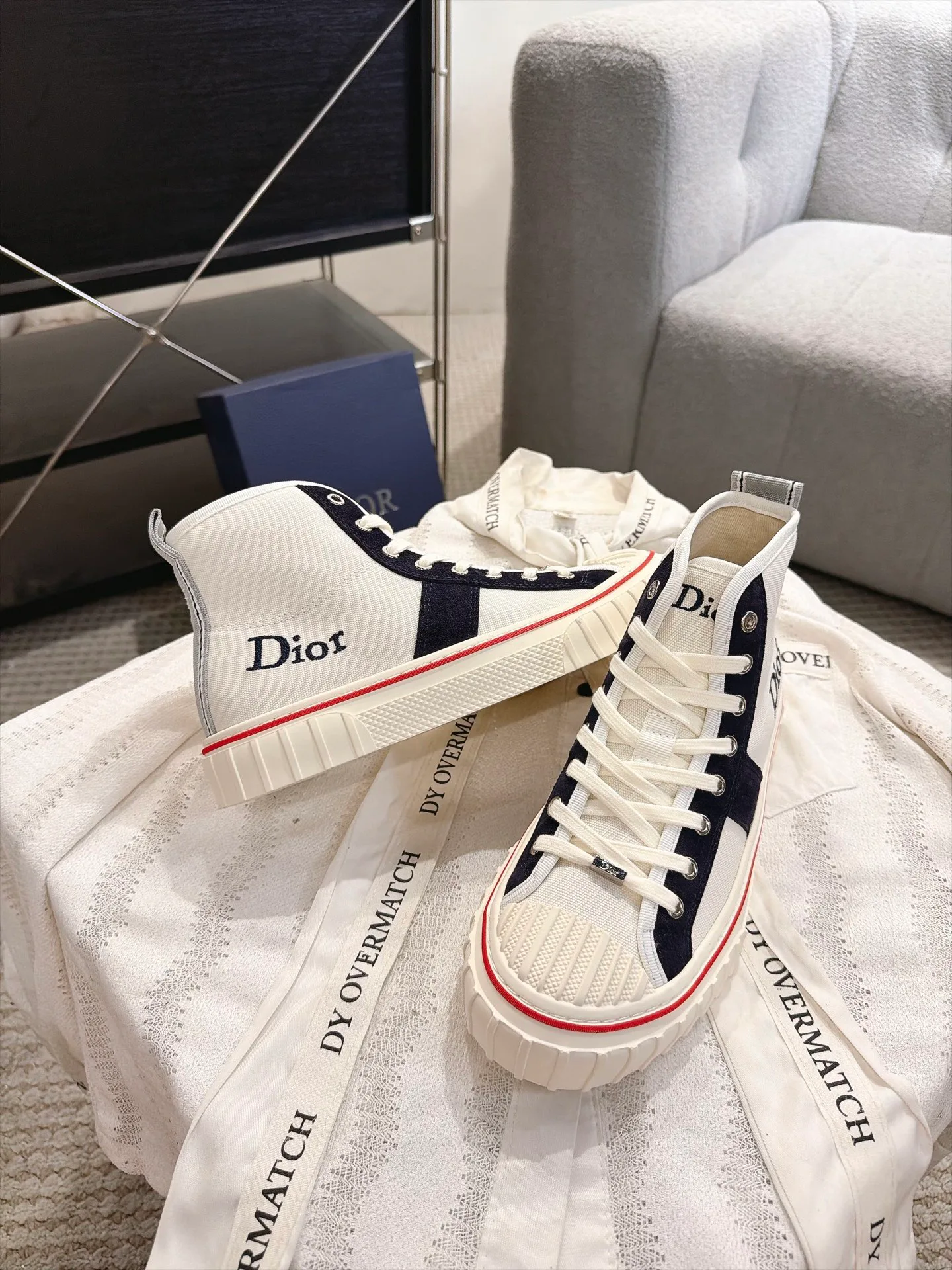 Кроссовки Женские Christian Dior 19143578