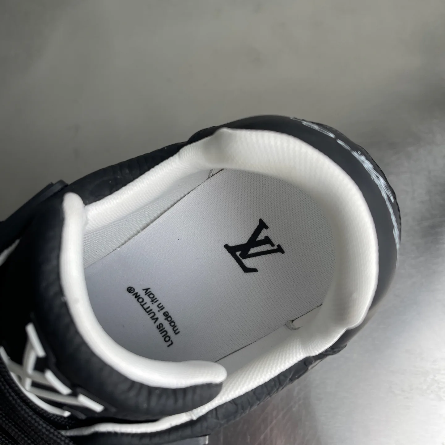 Кроссовки Мужские Louis Vuitton 986894