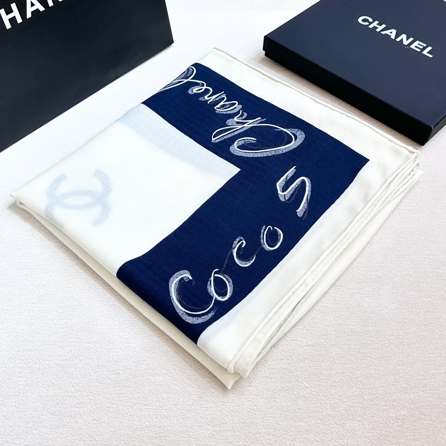 Платки Chanel 10627787