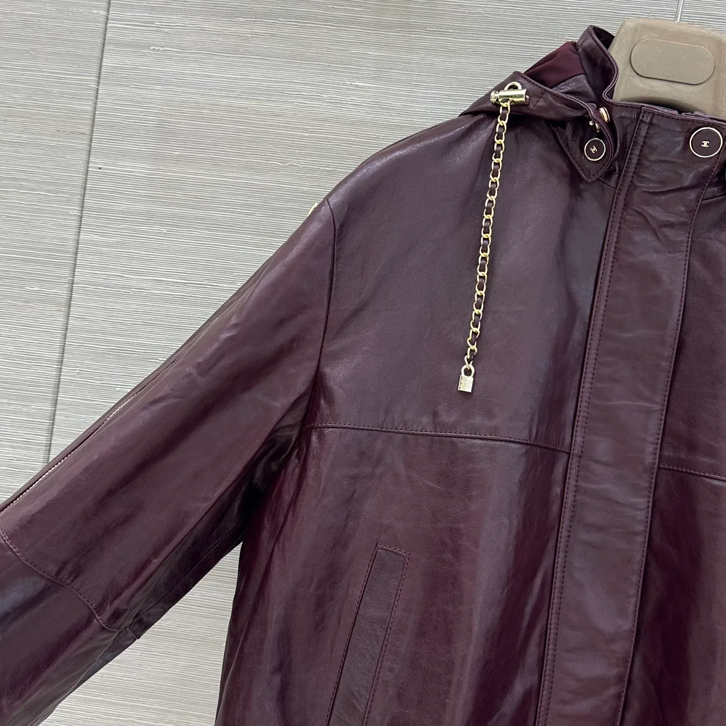 Кожаные Куртки И Дублёнки Женские Chanel 18173020