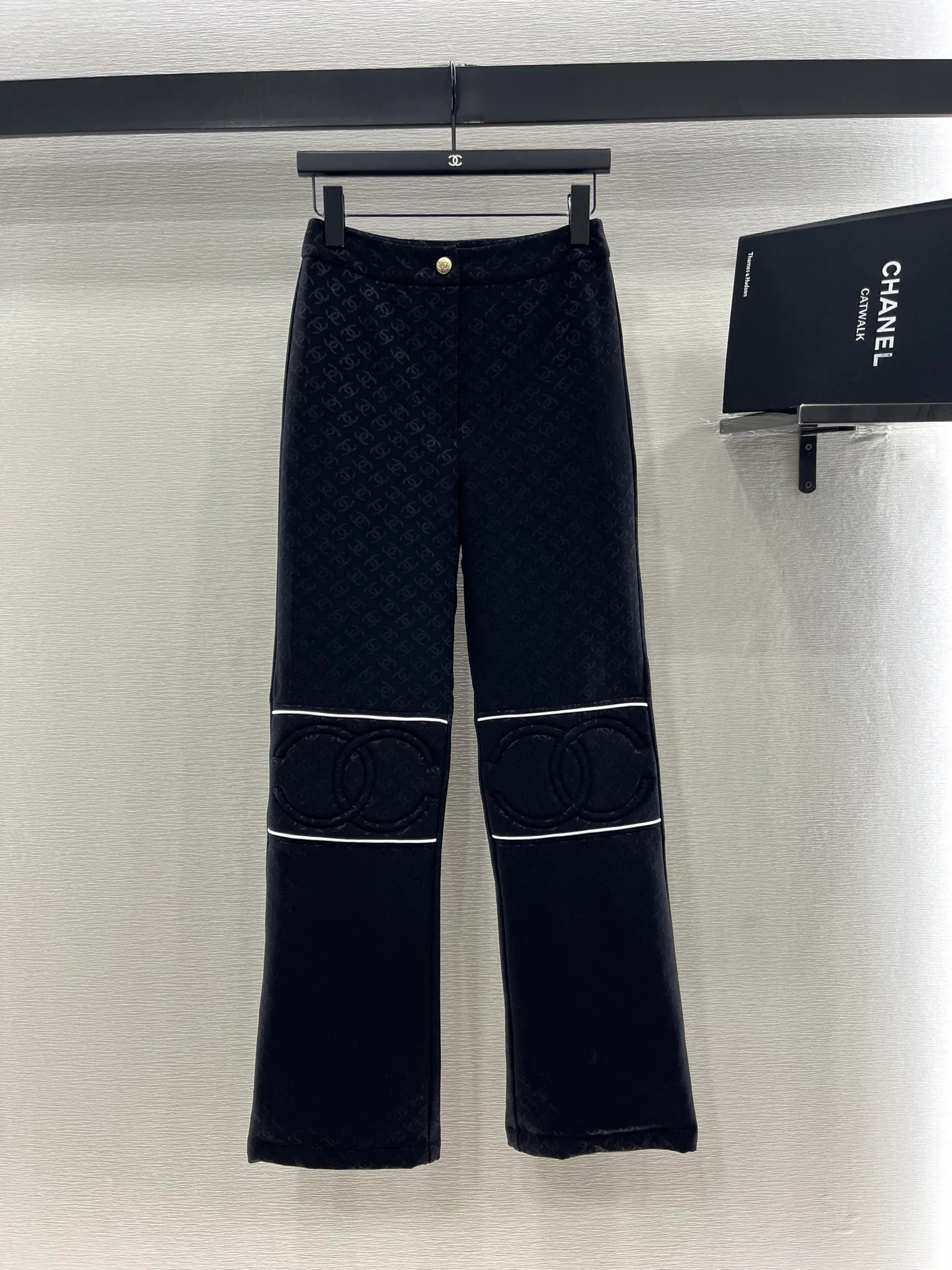 Куртки И Пуховики Женские Chanel 300340