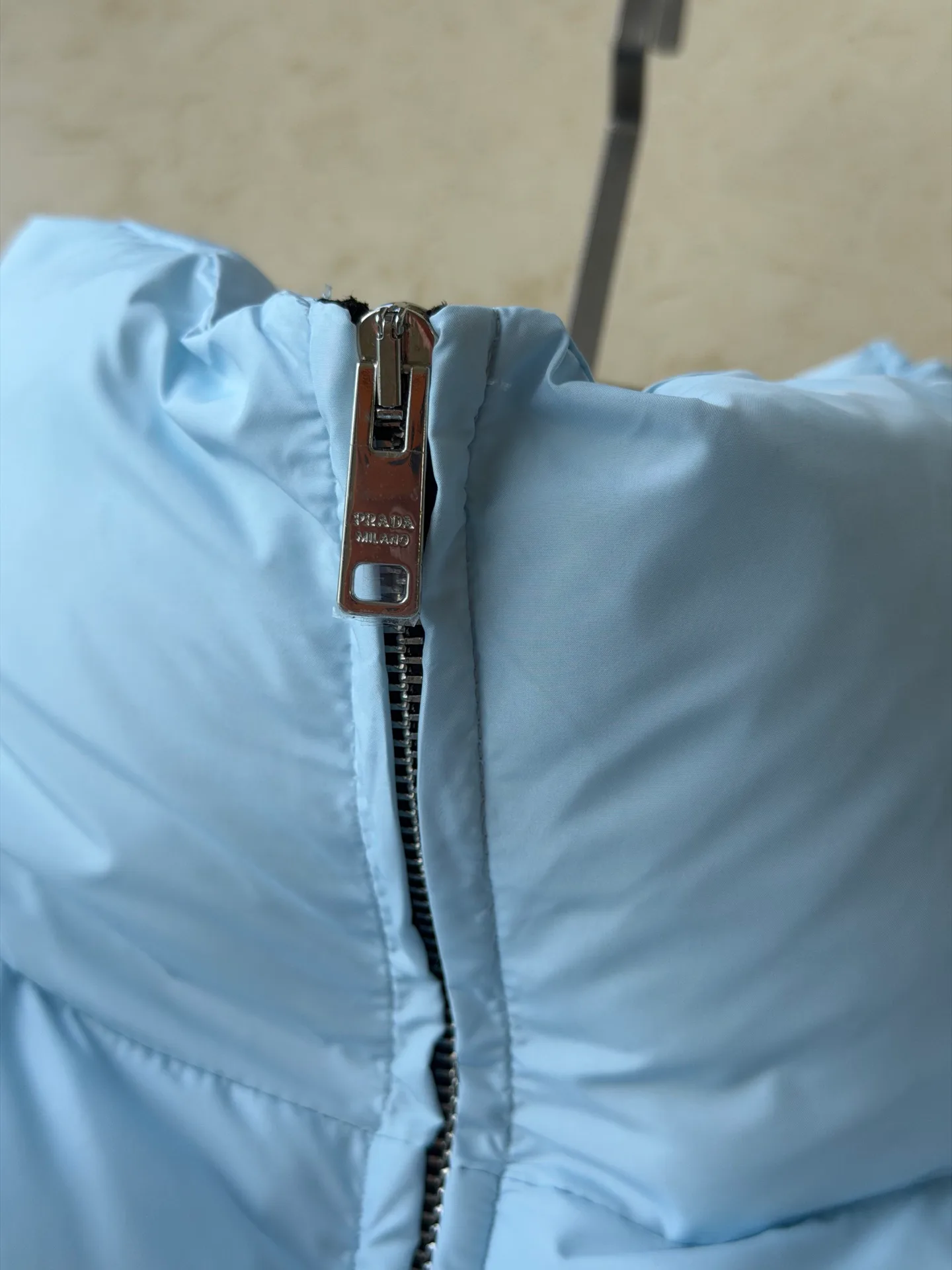 Куртки И Пуховики Женские Prada 18156825