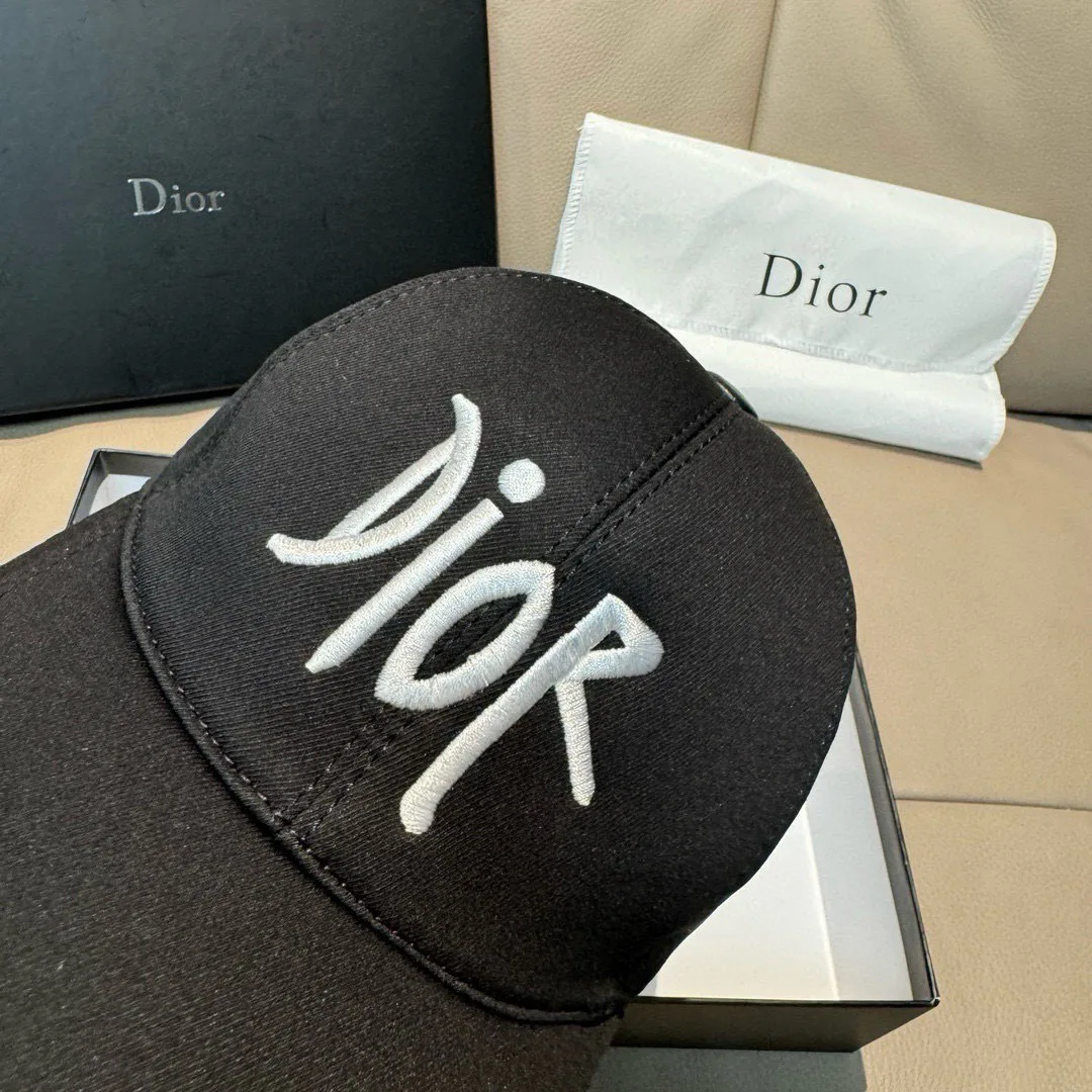 Головные Уборы Christian Dior 11362282
