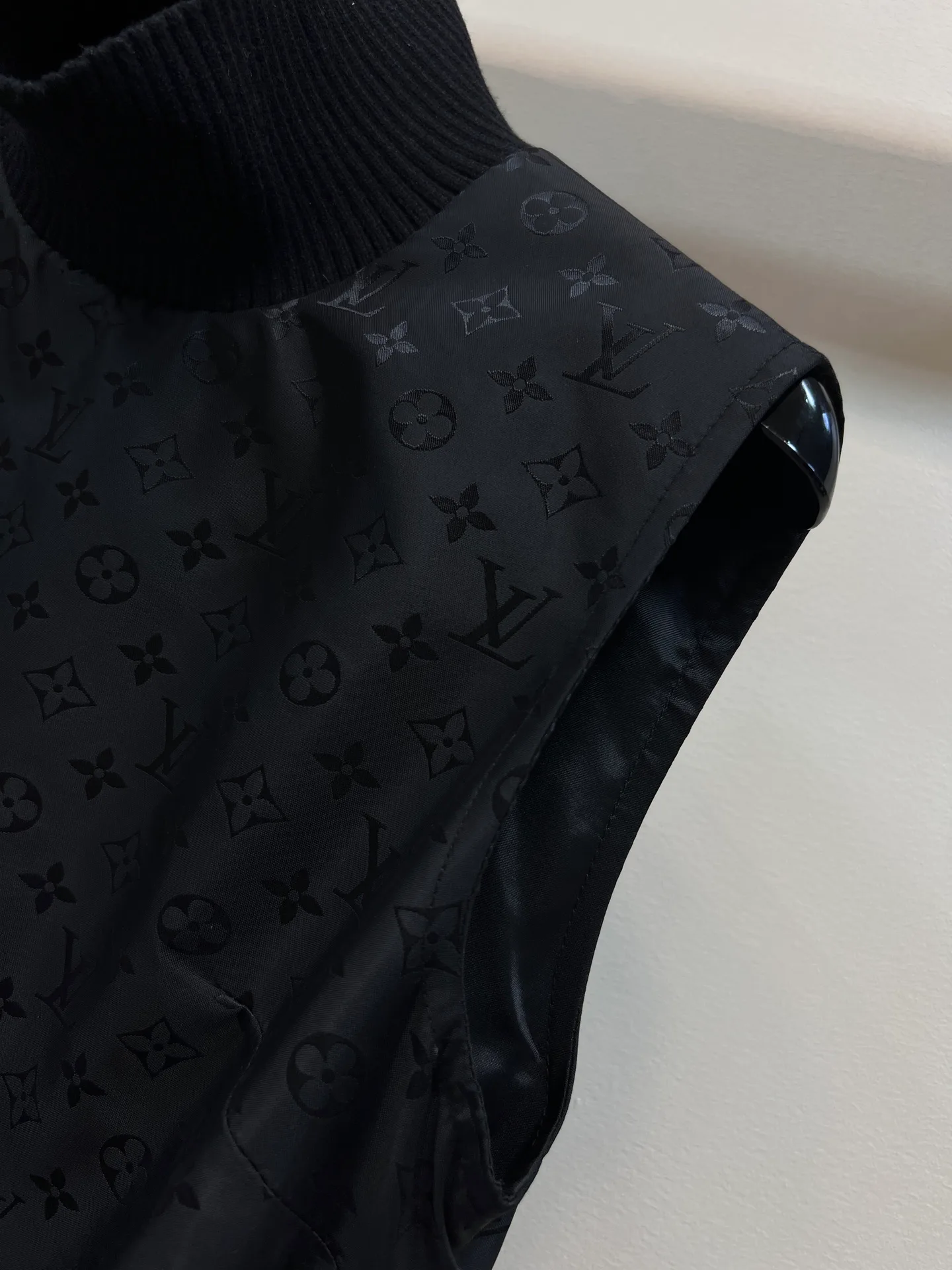 Платья Женские Louis Vuitton 19037688