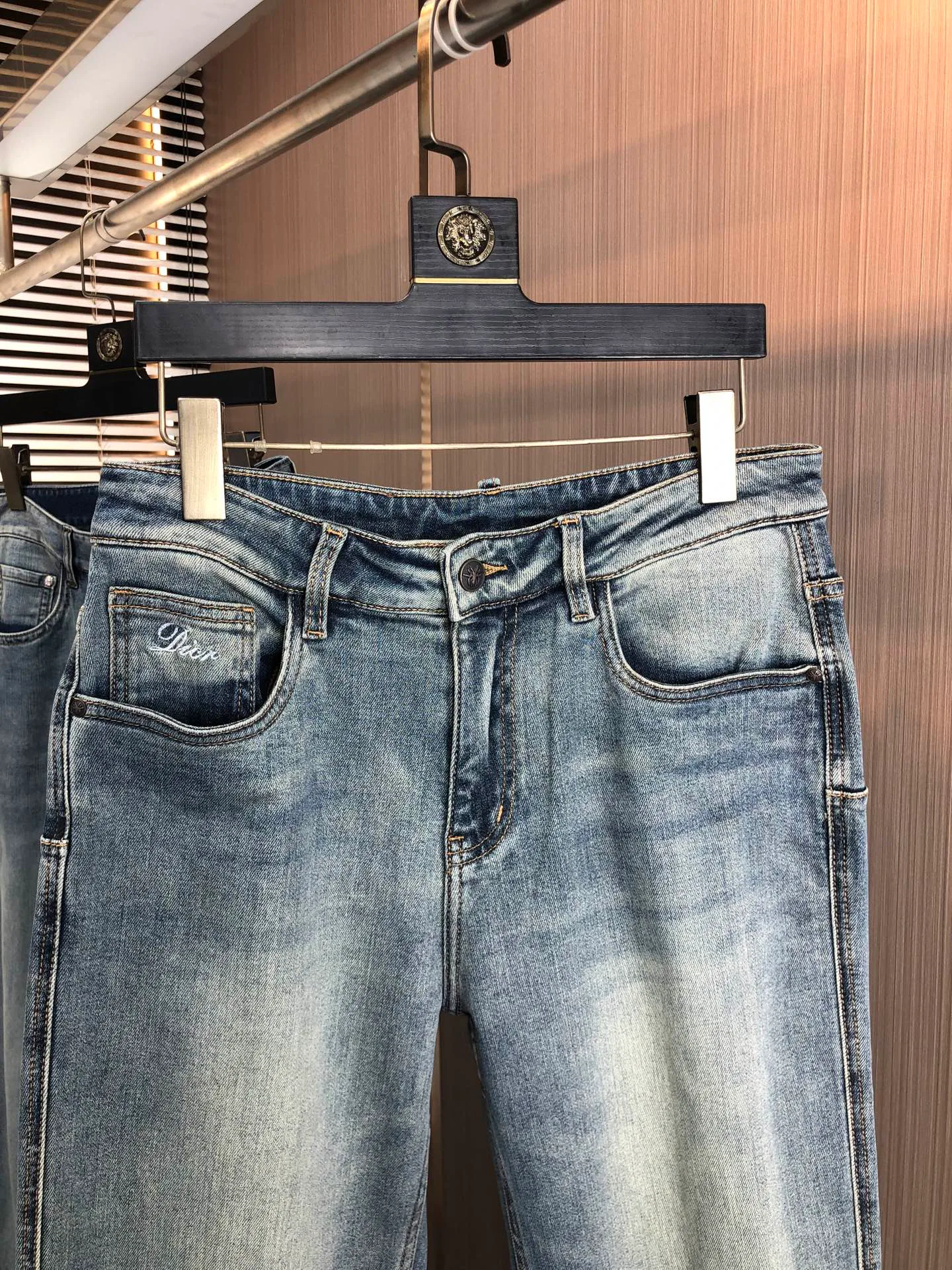 Джинсы Женские Christian Dior 10186835