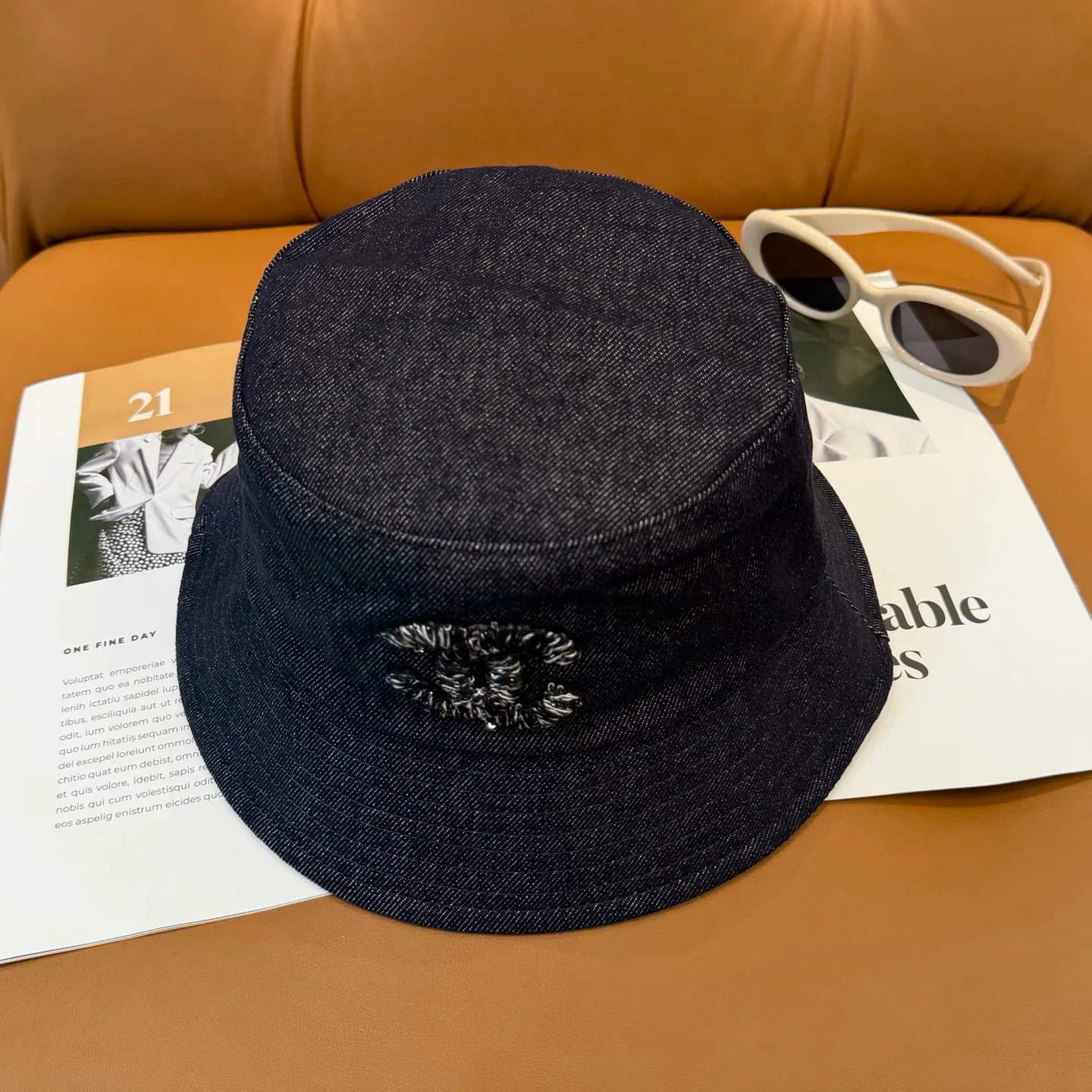 Головные Уборы Chanel 13294367